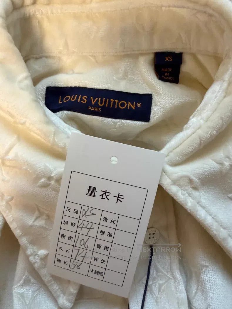 Louis Vuitton Louis Vuitton Towel White Dark Logo Shirt Size US XS / EU 42 / 0 - 3 Thumbnail