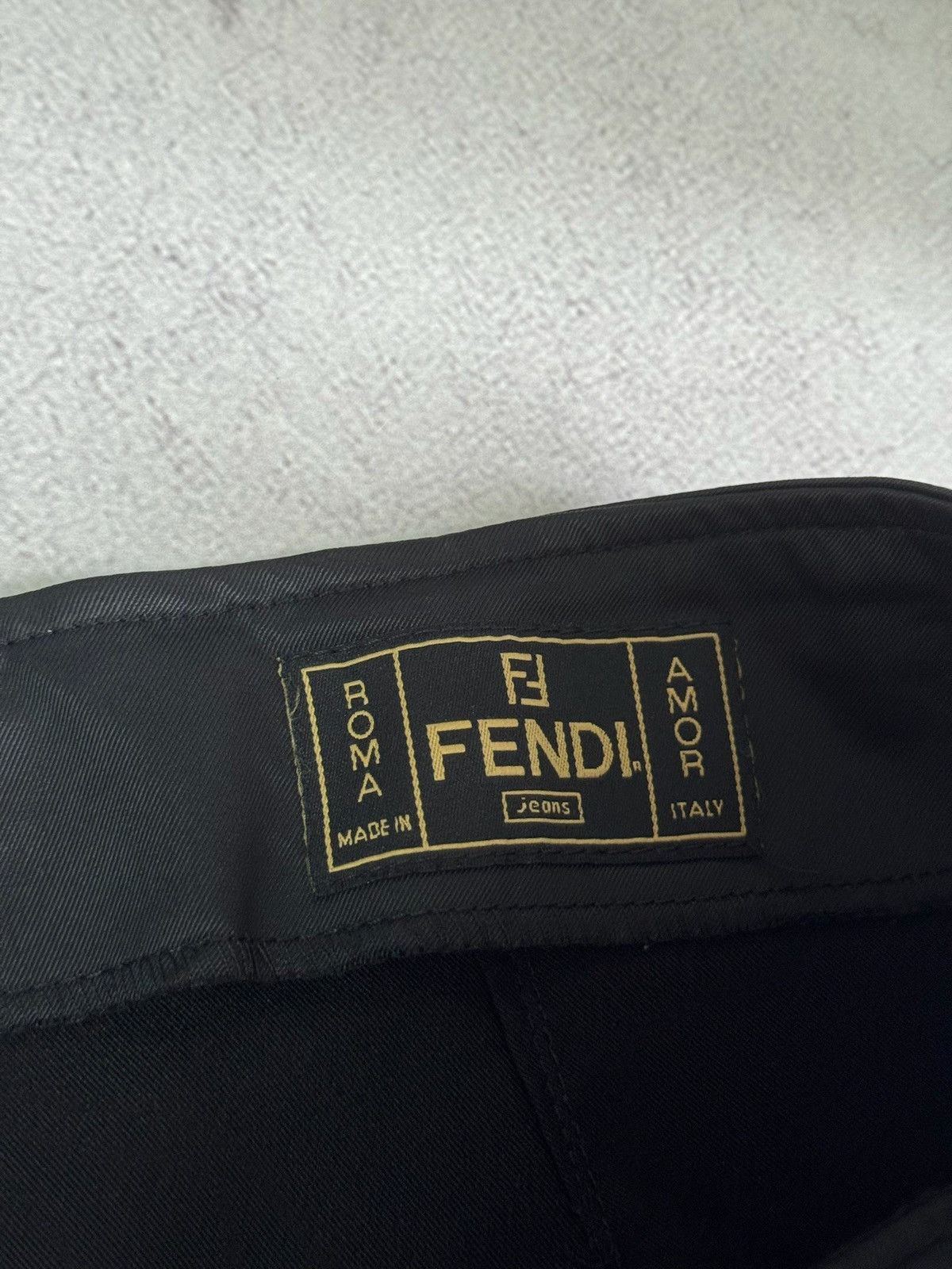 Fendi VINTAGE FENDI ROMA SKIRT BLACK RARE LUXURY Size 32" / US 10 / IT 46 - 9 Thumbnail