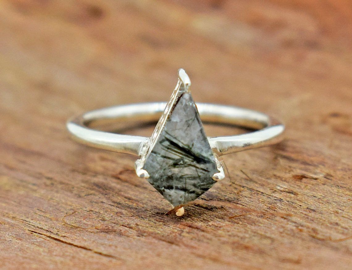 Handmade Kite Green Rutile Ring: Handmade 925K Silver Gemstone Ring Size ONE SIZE - 2 Thumbnail