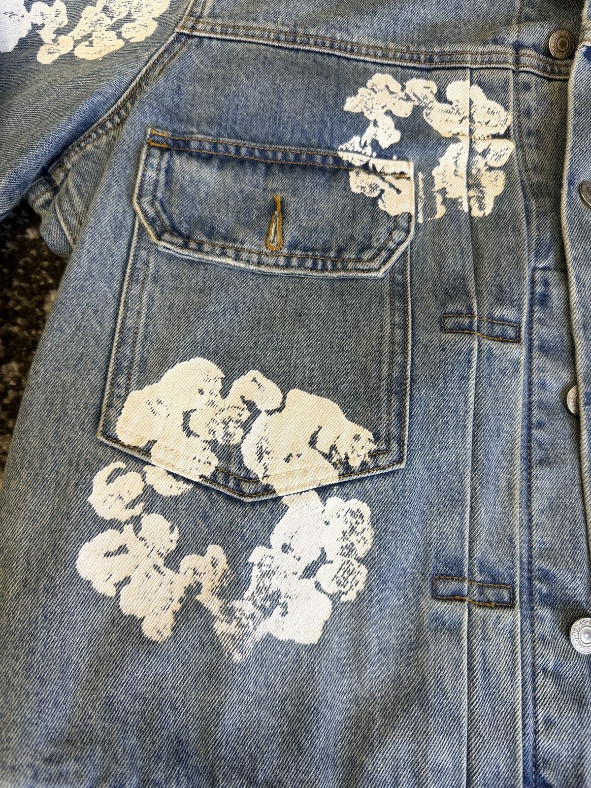 DENIM TEARS × Levi's Levi’s Custom Denim Jacket Denim Tears Style Cotton Wreath Size US XL / EU 56 / 4 - 2 Thumbnail
