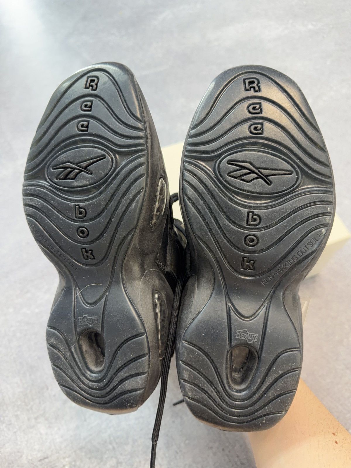Maison Margiela × Reebok Maison Margiela x Reebok Project 0 TQ Memory OF Black Size US 7 / EU 40 - 7 Thumbnail