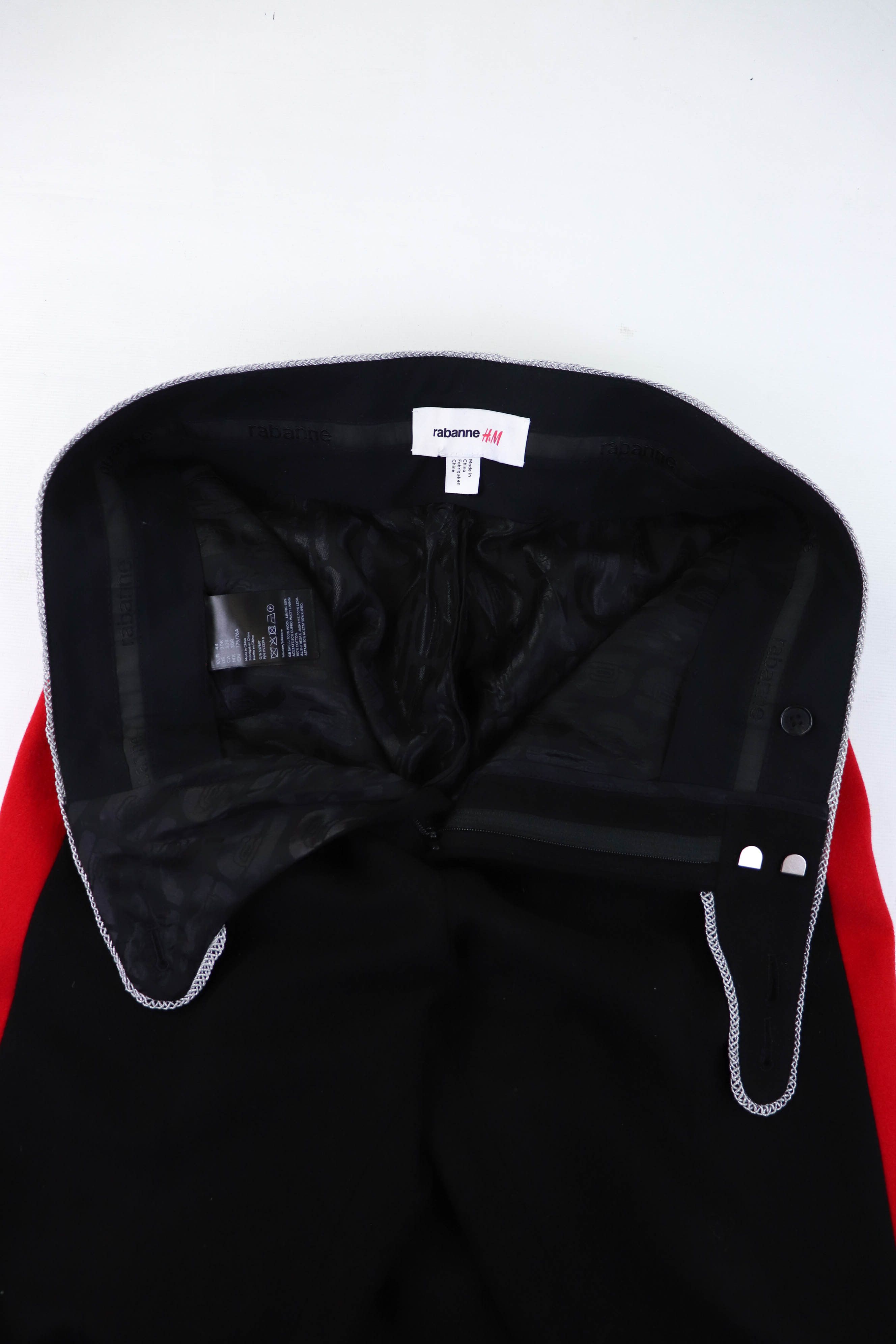 H&M × Paco Rabanne Rabanne x H&M Black Wool Side Red Stripe Trousers Pants Size US 30 / EU 46 - 13 Thumbnail