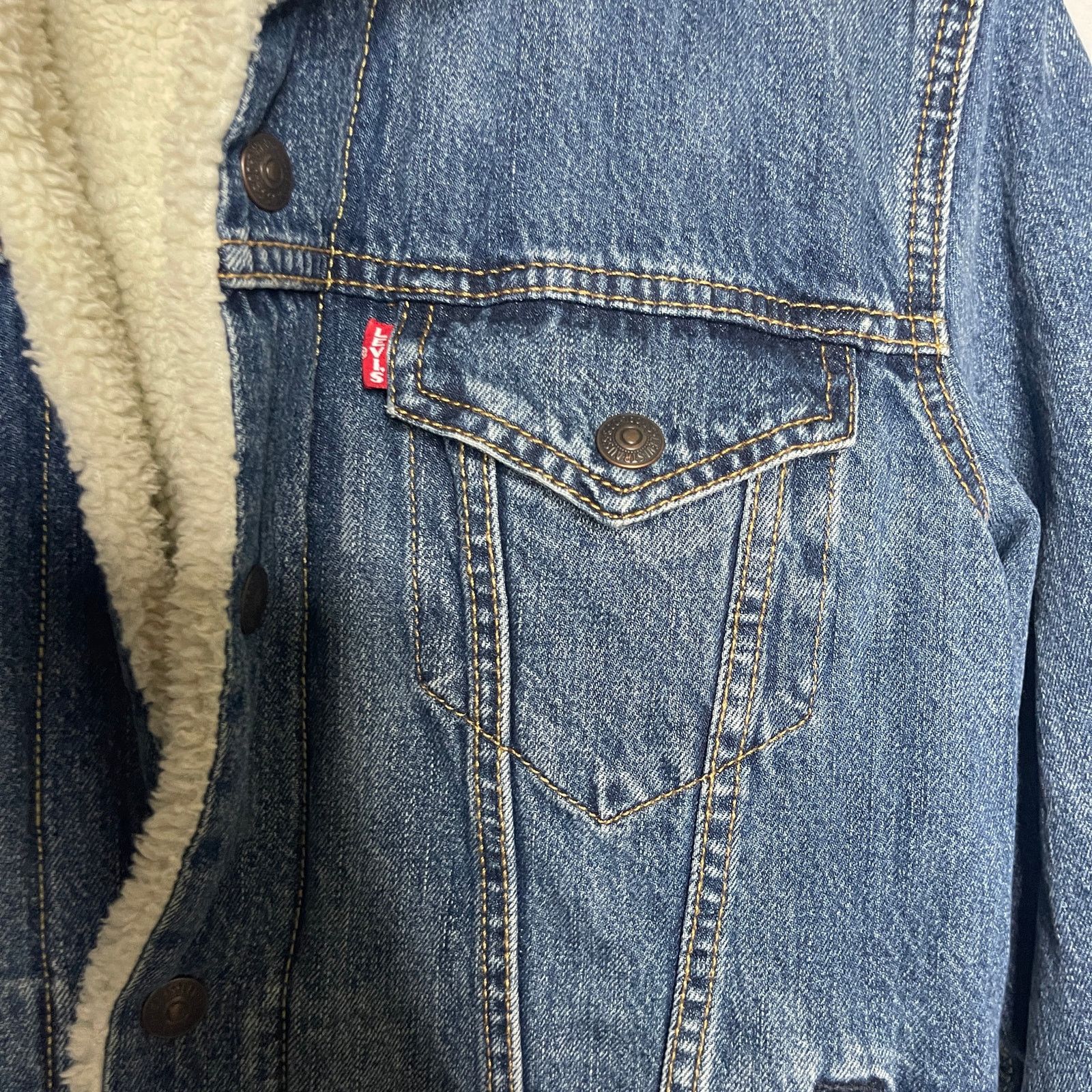 Levi's Levi’s TYPE III SHERPA TRUCKER DENIM JACKET SZ S Size US S / EU 44-46 / 1 - 4 Thumbnail