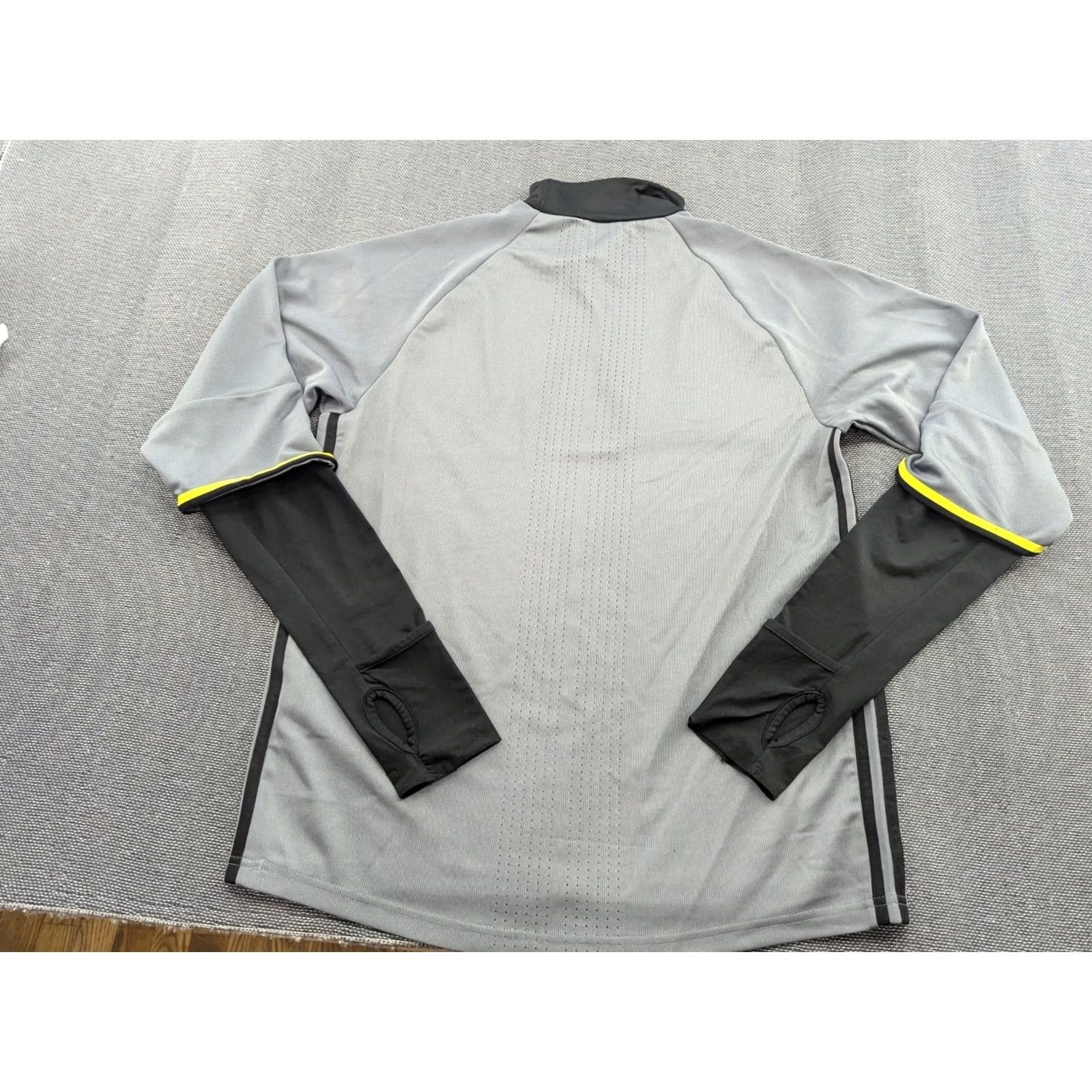 Adidas adidas Feyenoord Rotterdam 2016-2017 Training Sweatshirt Top Jersey Medium Adult Drill Shirt Unisex Adults Regular XS/S/M? Size US M / EU 48-50 / 2 - 2 Thumbnail
