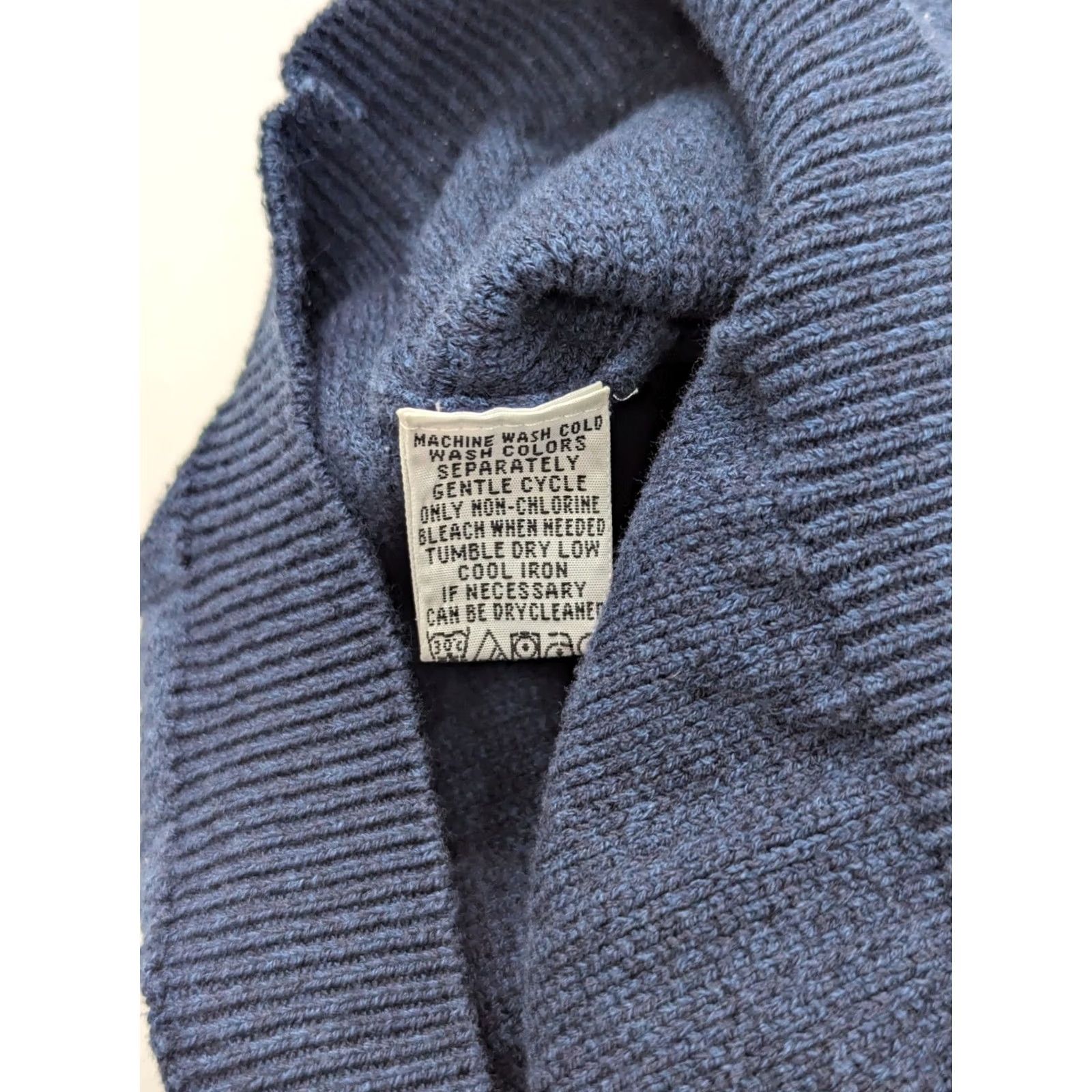 Tommy Bahama Tommy Bahama Sweater Men XL Pullover V-Neck Heathered Blue Mid-Weight Knit Lounge Casual Shirt Size US XL / EU 56 / 4 - 3 Thumbnail