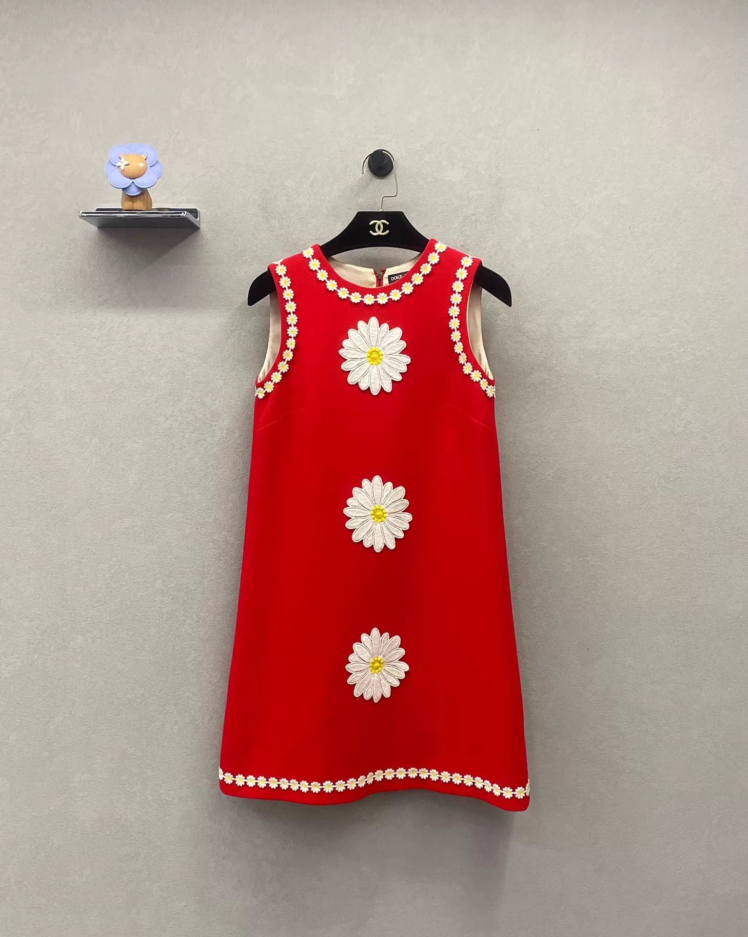 Dolce & Gabbana Dolce&Gabbana Red Daisy Sleeveless Dress 36 Size XS / US 0-2 / IT 36-38 - 1 Thumbnail