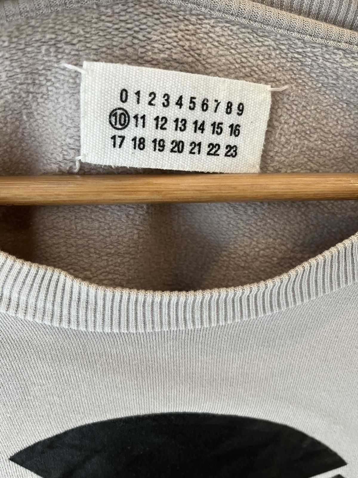 Maison Margiela Margiela Broken Vinyl Sweatshirt Size US M / EU 48-50 / 2 - 5 Thumbnail
