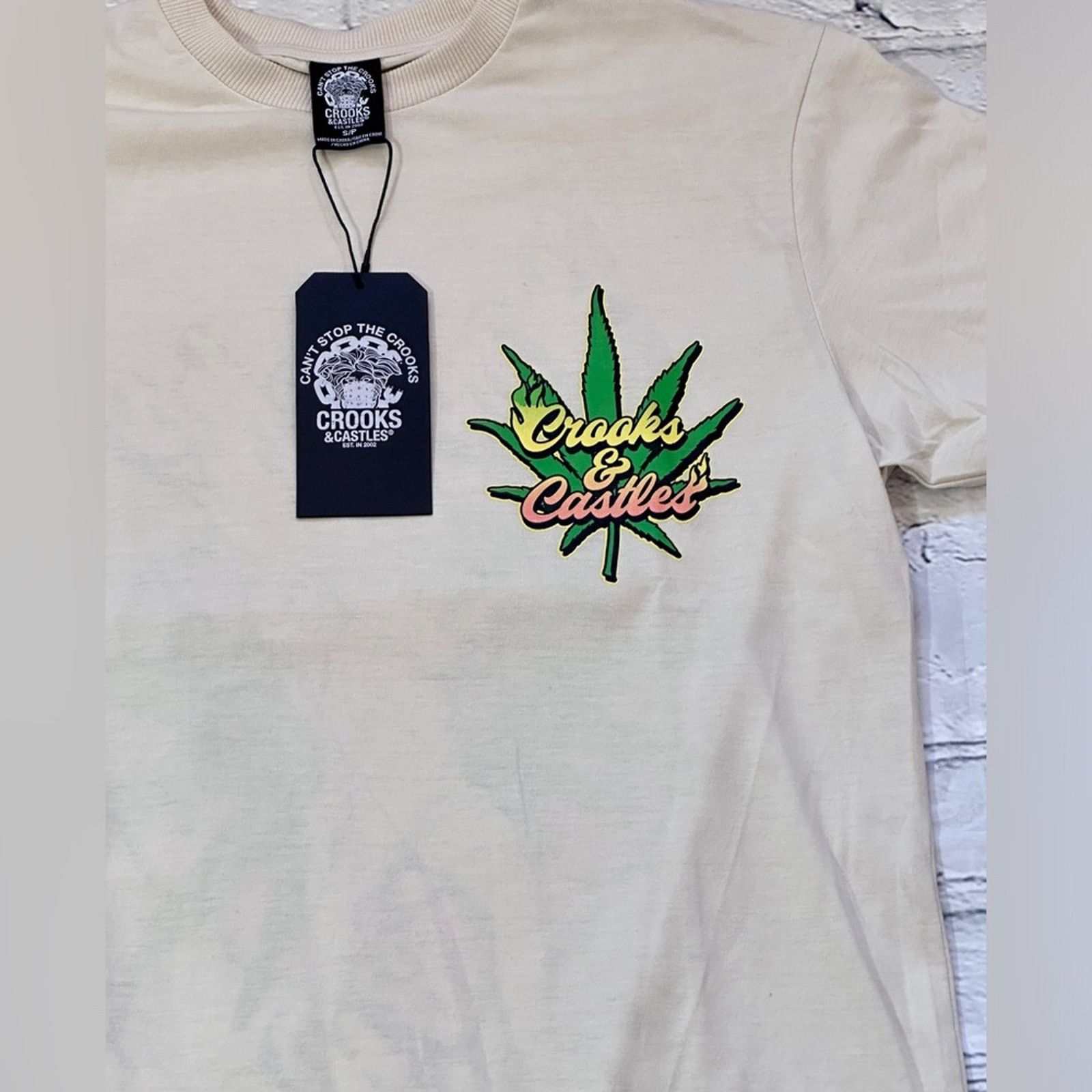 Crooks & Castles NWT Crooks & Castles Vintage Cherub 420 leaf graphic inBeige Size US S / EU 44-46 / 1 - 2 Thumbnail