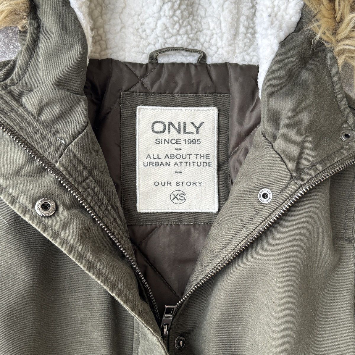 20471120 2000’s Aesthetic Vintage Y2K Faux Fur Hooded Long Jacket Size S / US 4 / IT 40 - 10 Thumbnail