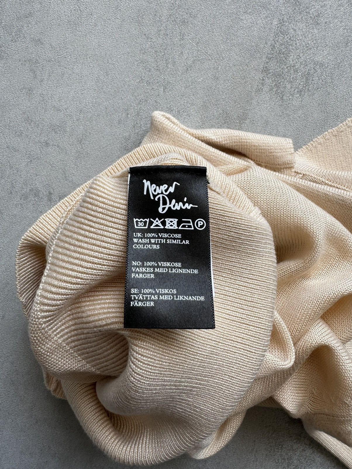 Japanese Brand NEVER DENIM Knit Polo Womens size XS Size XS / US 0-2 / IT 36-38 - 5 Thumbnail