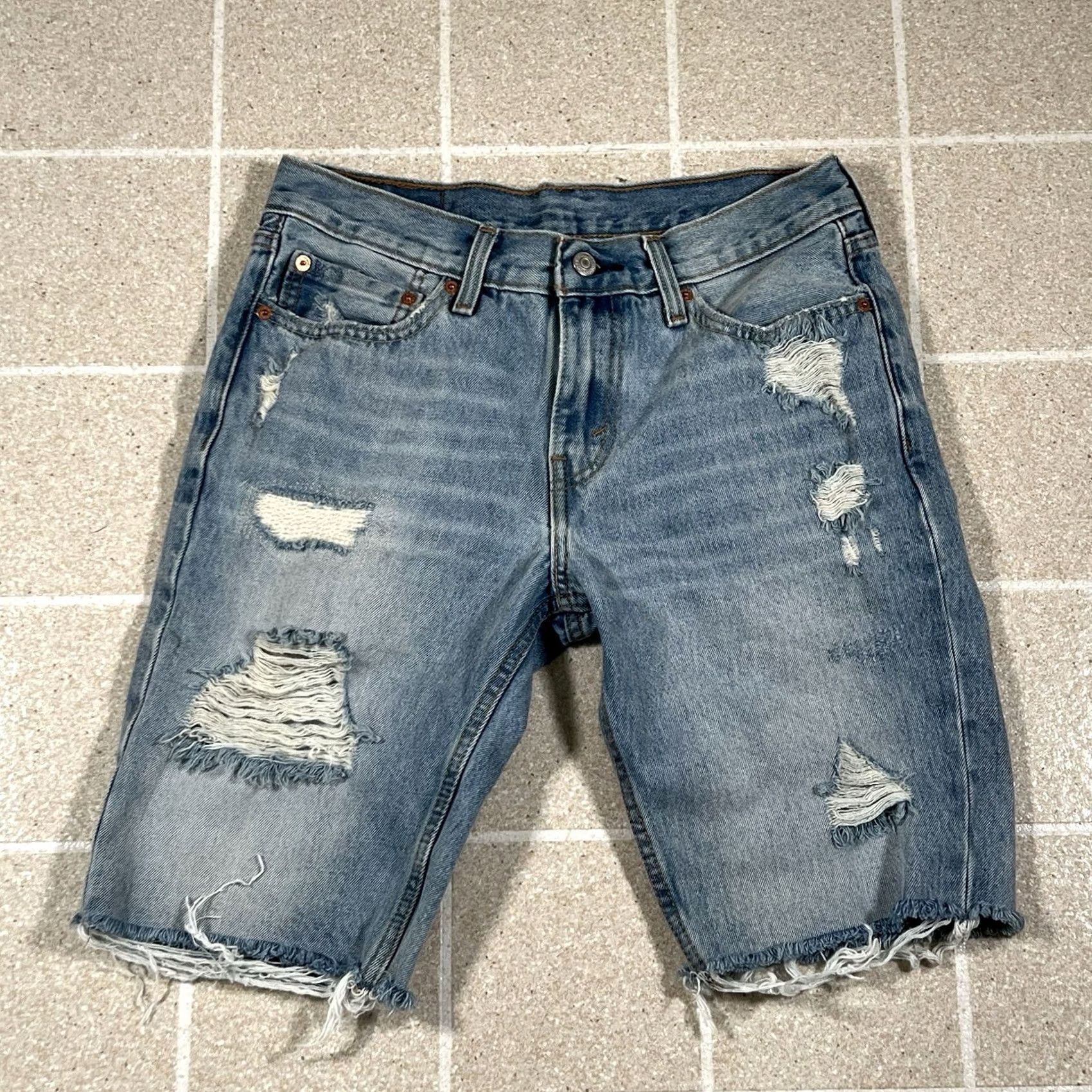 Levi's VINTAGE Levi's 511 Jeans Shorts Distressed Light Blue Denim 28 Men Size US 28 / EU 44 - 2 Thumbnail