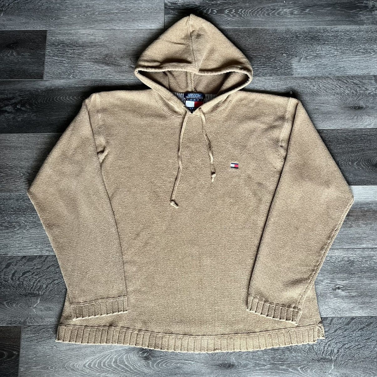 Tommy Hilfiger Vintage 1990s Tommy Hilfiger Embroidered Logo Sweater Hoodie Size US XL / EU 56 / 4 - 1 Thumbnail