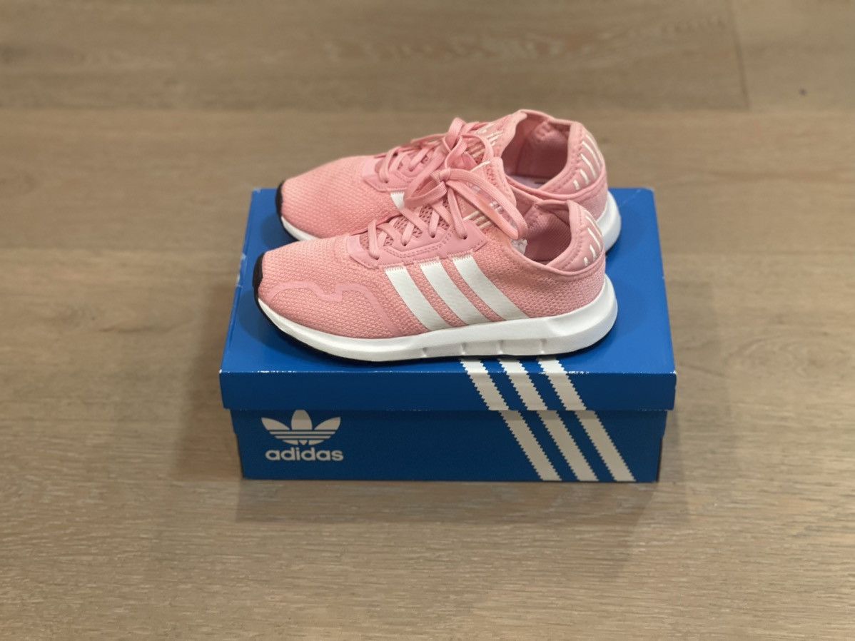 Adidas NWT Adidas Swift Run X Pink / White Shoes Size 2 Kids | Grailed