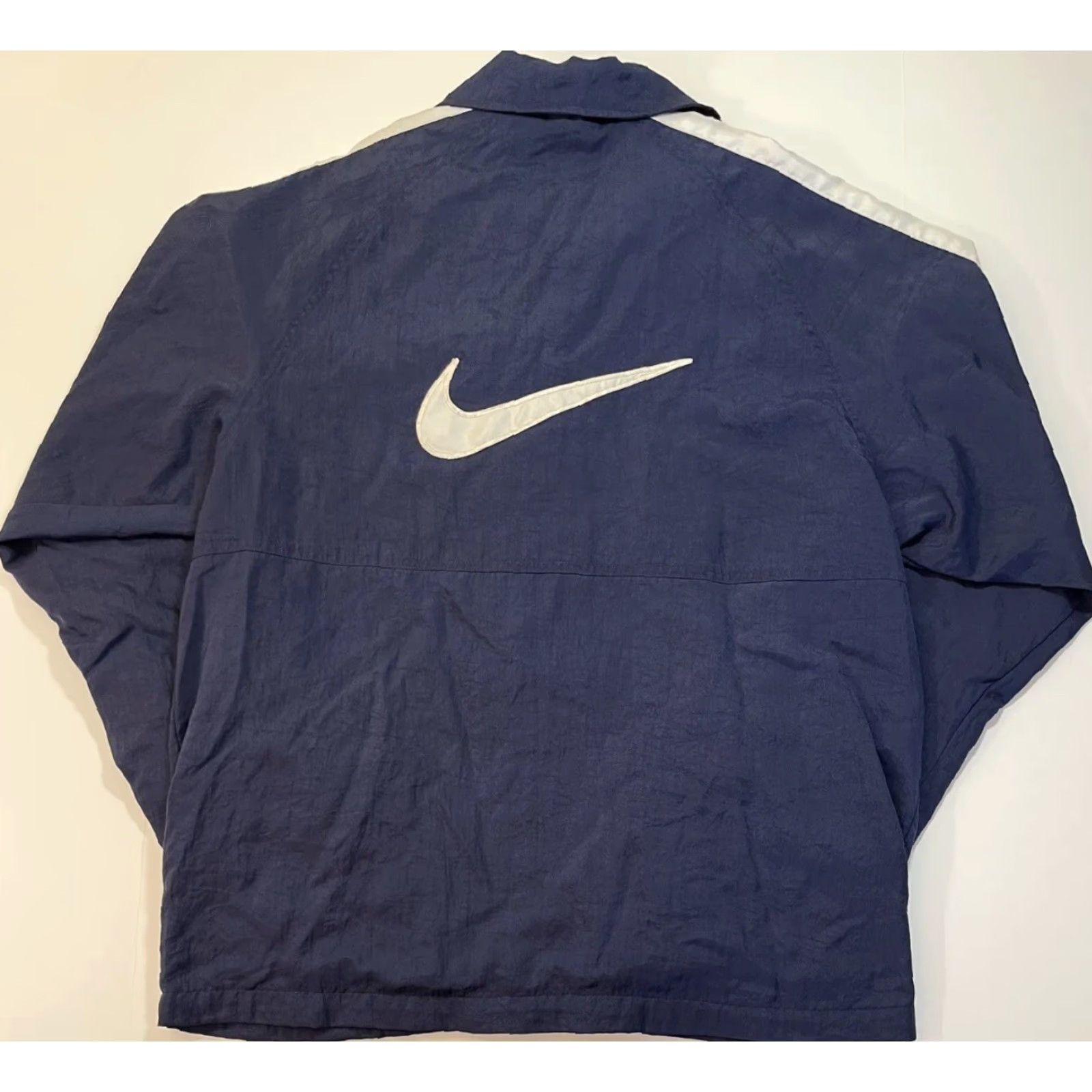 Nike VINTAGE Nike Windbreaker Jacket 90s Oversized Casual Hip Hop White Nylon Sz M Mens Size US M / EU 48-50 / 2 - 2 Thumbnail