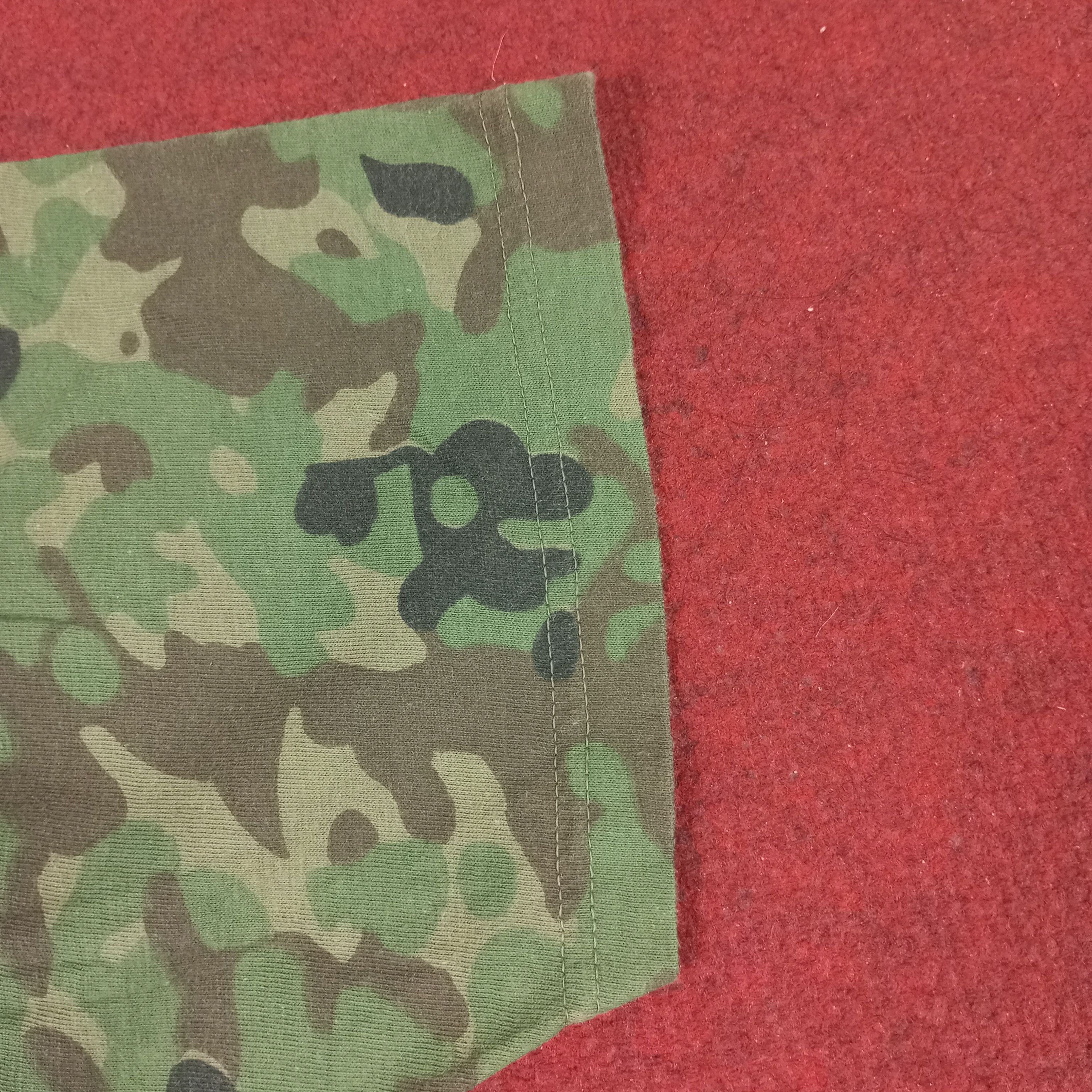 Vintage Camo Design Tshirt Army Military Style Size US M / EU 48-50 / 2 - 5 Thumbnail