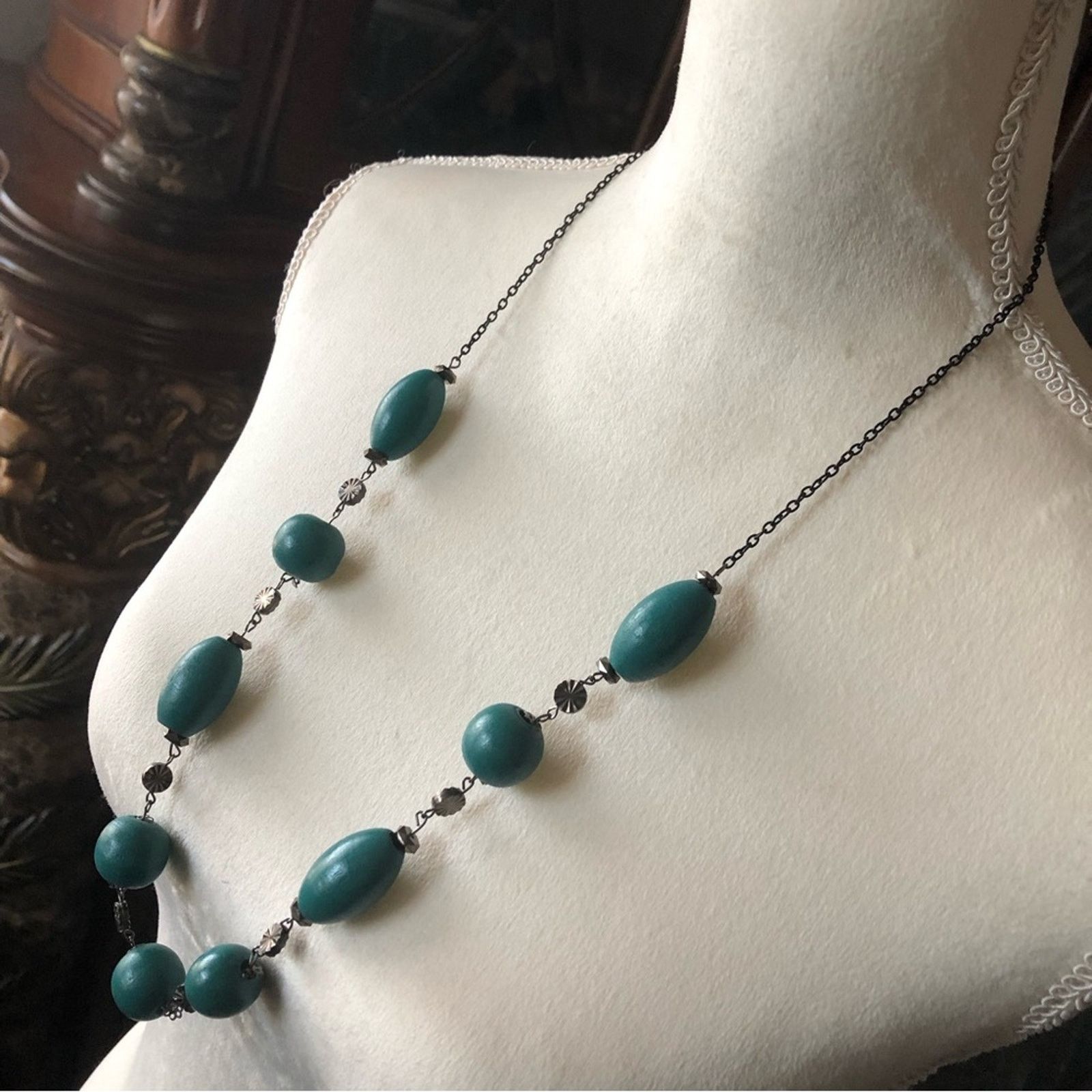 Jewelry Dark teal green wood bead gunmetal chain necklace Size ONE SIZE - 4 Thumbnail