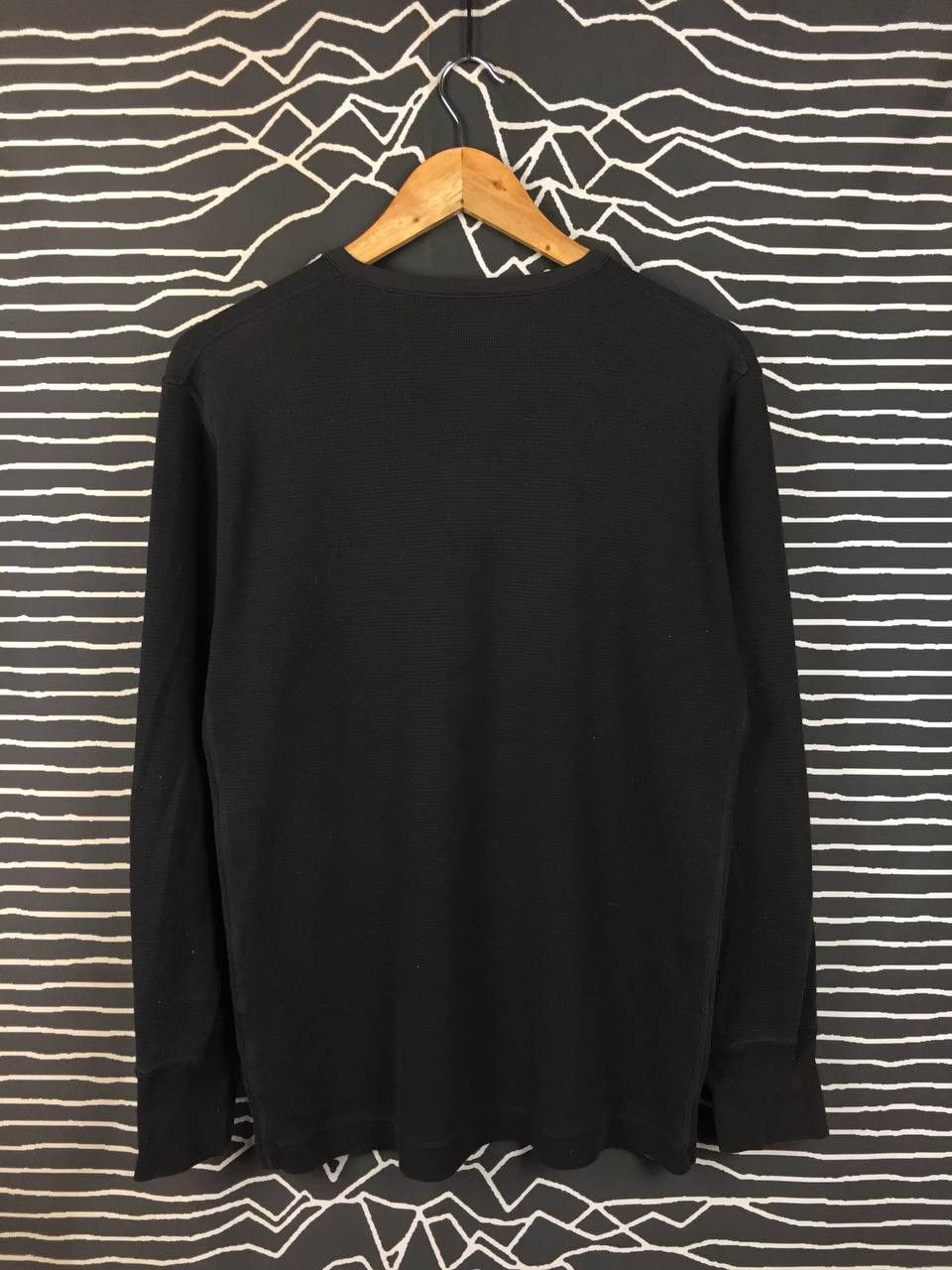Uniqlo Uniqlo Waffle Knit Thermal Henley Long Sleeve Tee Size L Size US L / EU 52-54 / 3 - 8 Thumbnail