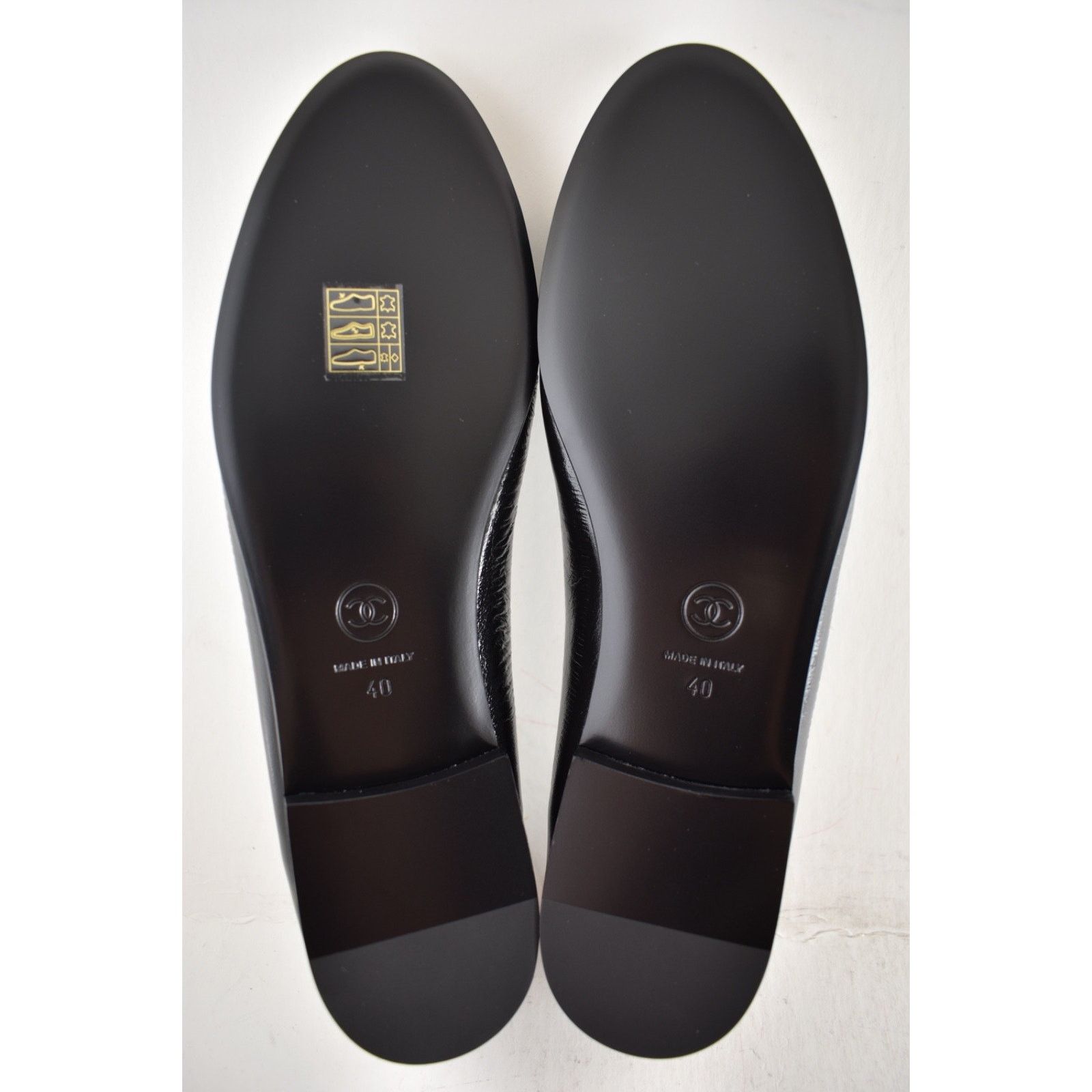 Chanel Chanel 26S Black White Lambskin CC Bow Ballet Flat 40 Size US 10 / IT 40 - 21 Thumbnail