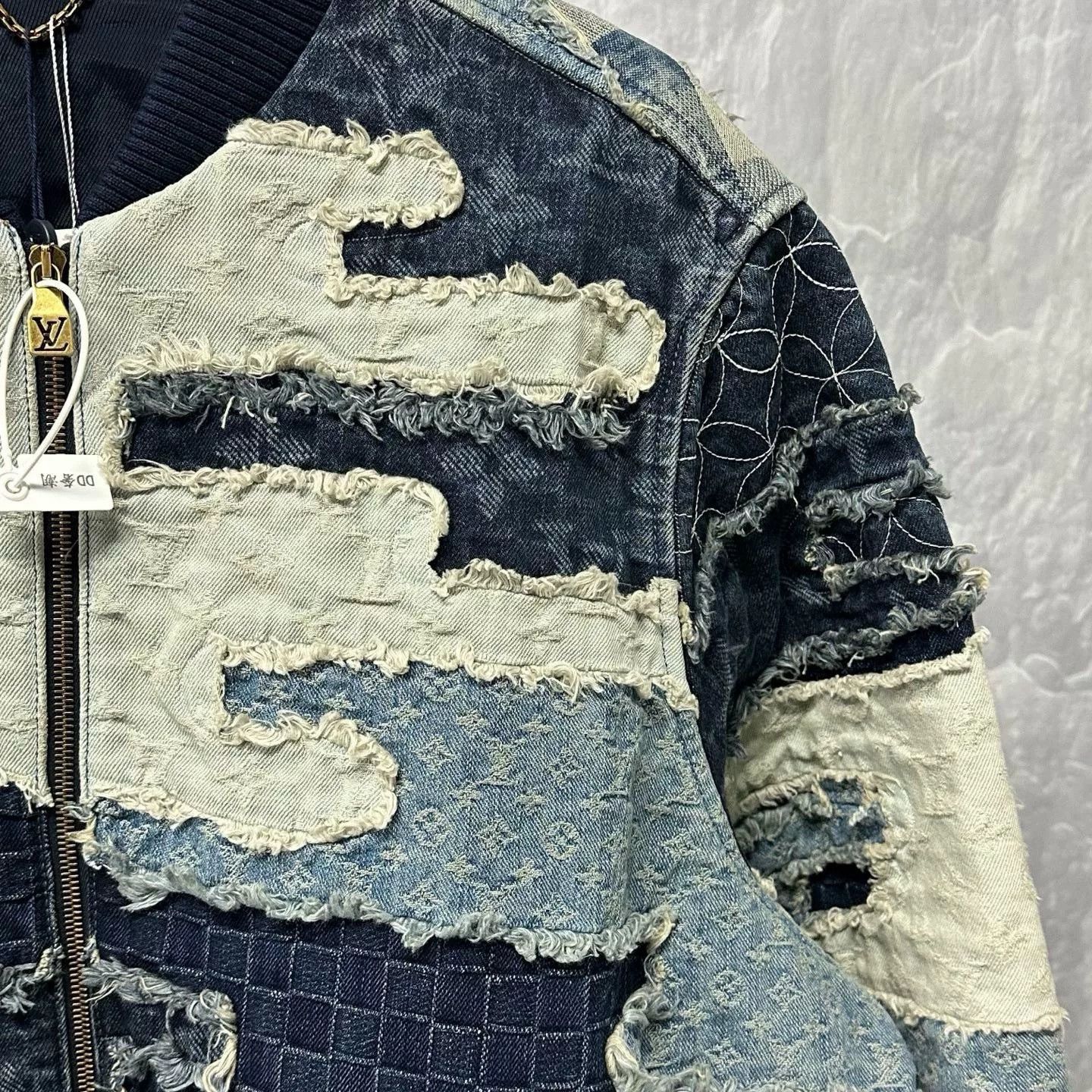 Louis Vuitton Louis Vuitton Nigo FW25 Patchwork Denim Jacket Size US L / EU 52-54 / 3 - 3 Thumbnail