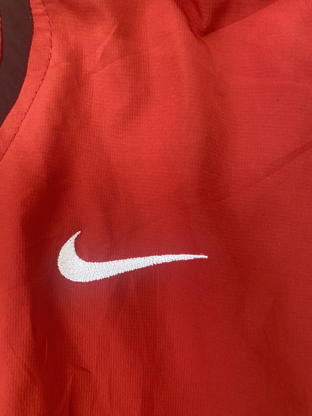 Nike Vtg Nike x Manchester United Red Warriors Jacket Size US L / EU 52-54 / 3 - 7 Thumbnail