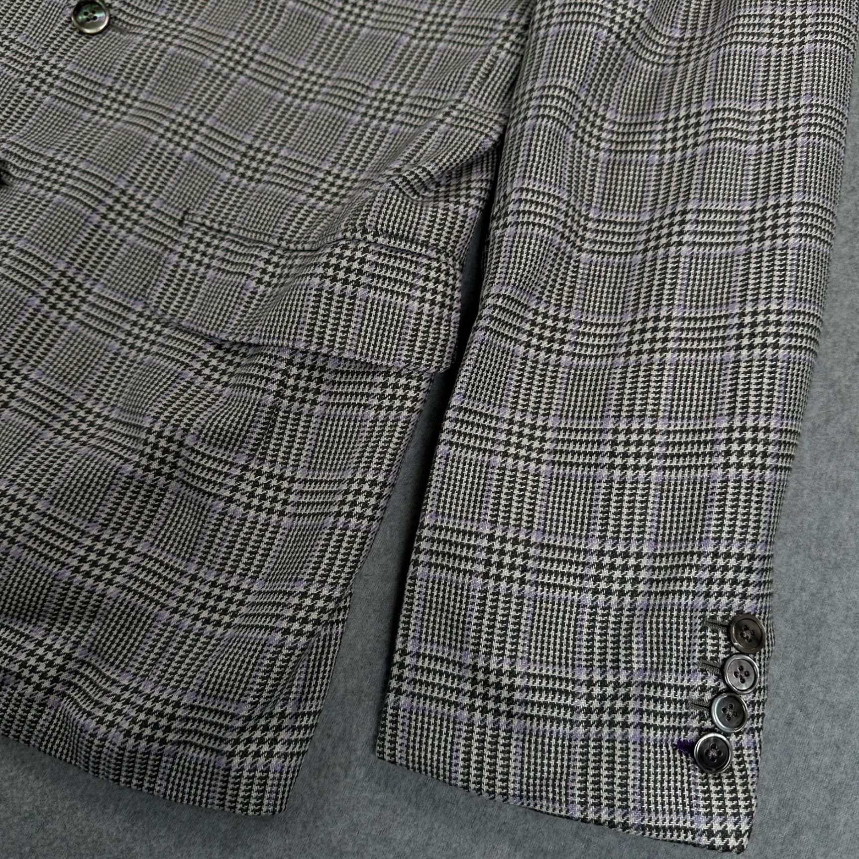 Vintage Oxford Clothes Sport Coat Mens 44 Regular Gray Plaid Classic Two-Button Single-Breasted Notch Lapel Inner Pockets Size US S / EU 44-46 / 1 - 2 Thumbnail