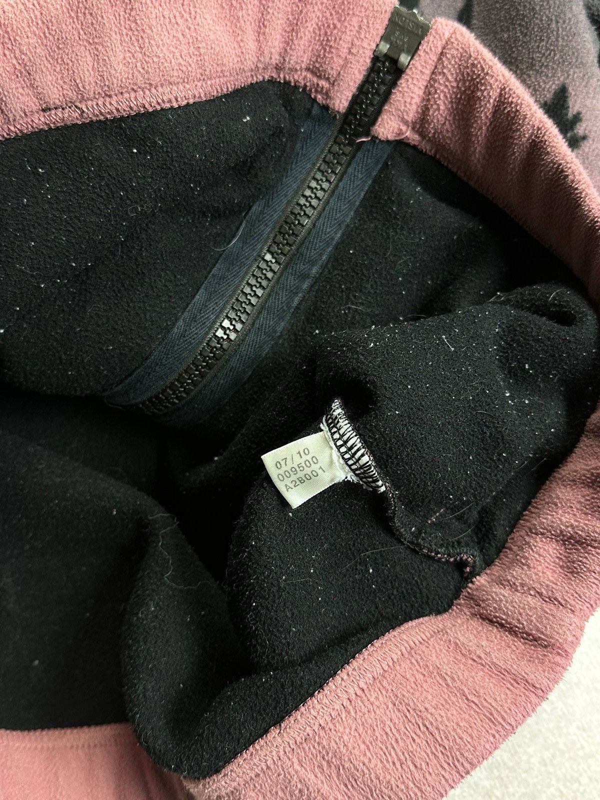 Stella McCartney Vintage Stella McCartney Horses Pink Shepa Fleece M Size US M / EU 48-50 / 2 - 8 Thumbnail