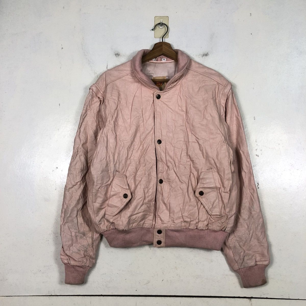 Vintage Vintage Bomber Leather Jacket Hard Rock Cafe New York Size US M / EU 48-50 / 2 - 3 Thumbnail