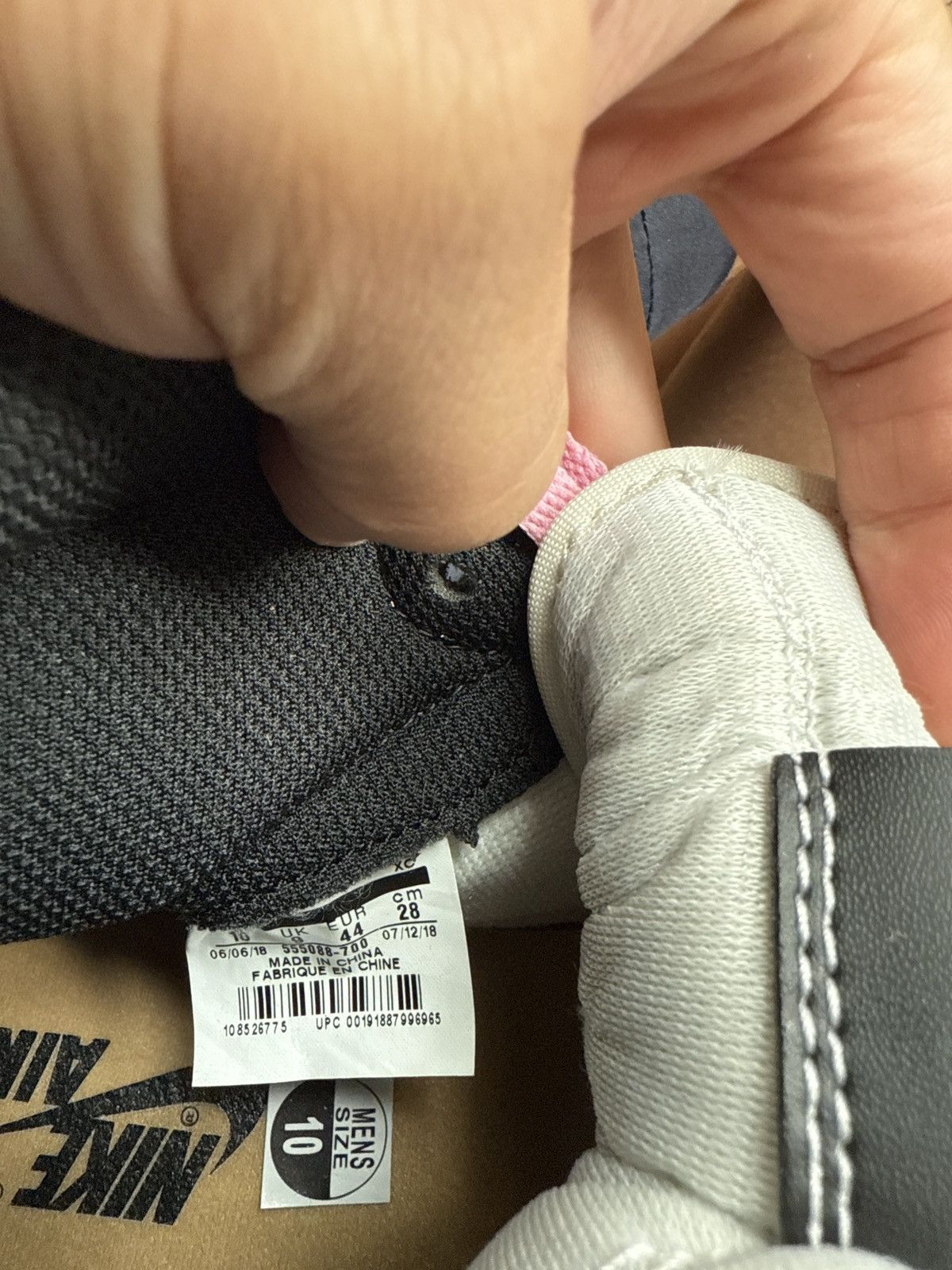 Nike Rookie of the year 1s Size US 10 / EU 43 - 7 Thumbnail