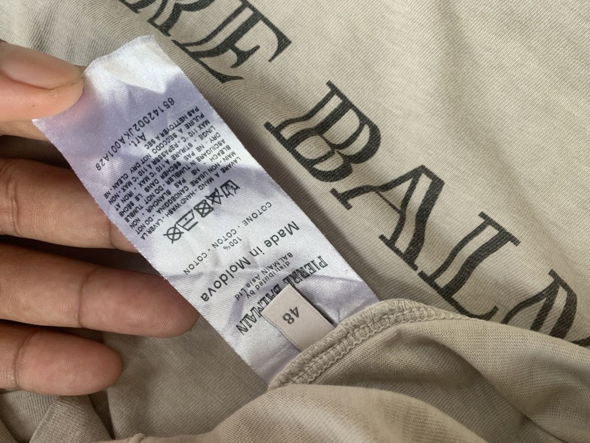 Pierre Balmain Pierre balmain sleevelees print logo Size US L / EU 52-54 / 3 - 4 Thumbnail