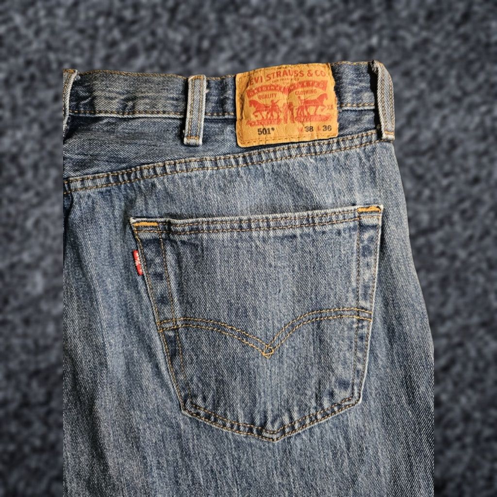 VINTAGE Levi's 501 XX Jeans Mens 38x36 Blue Light Wash Denim Distressed Cotton Y2K