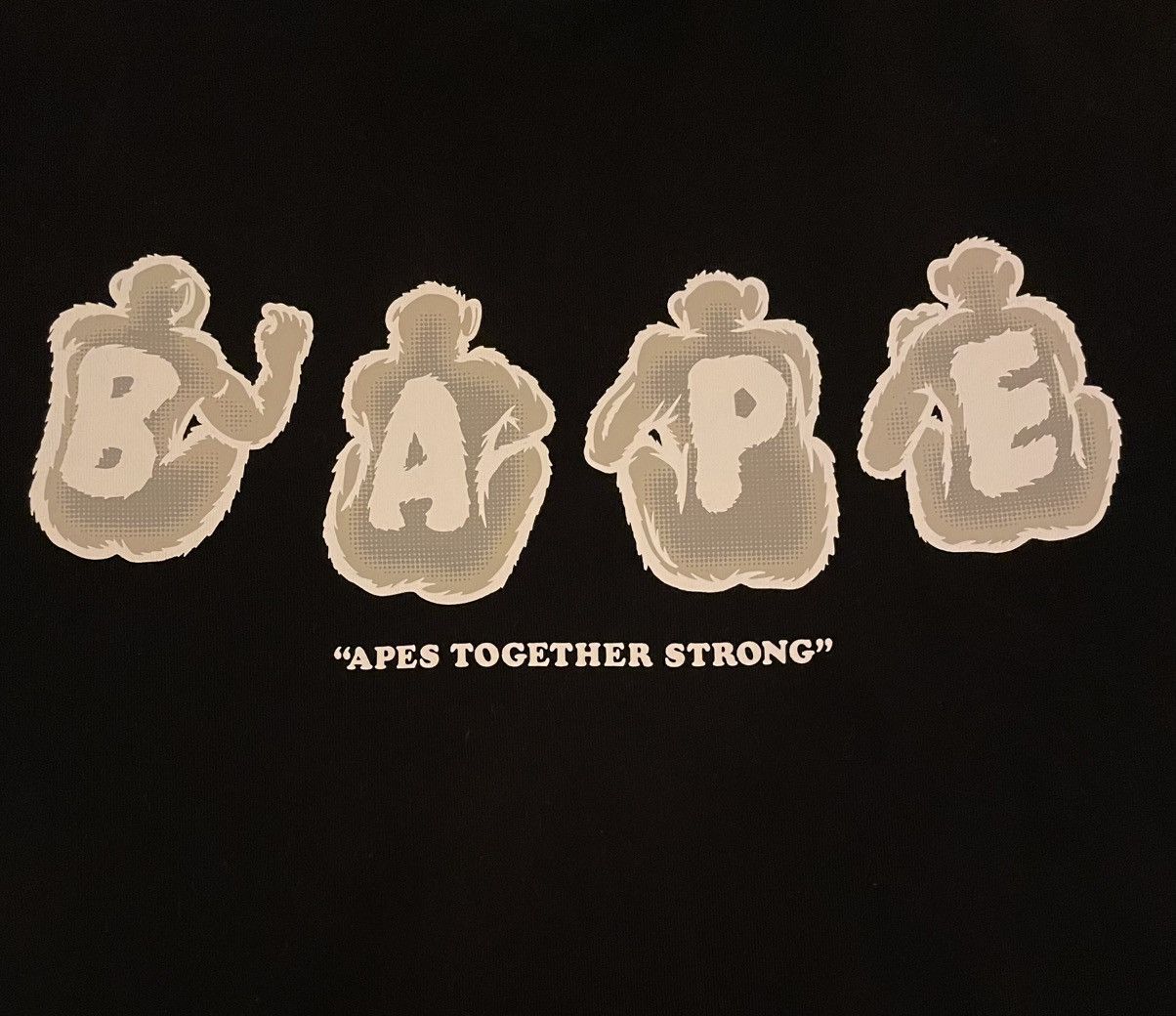 Bape Bathing Ape “Apes Together Strong” Tee Size US S / EU 44-46 / 1 - 3 Thumbnail