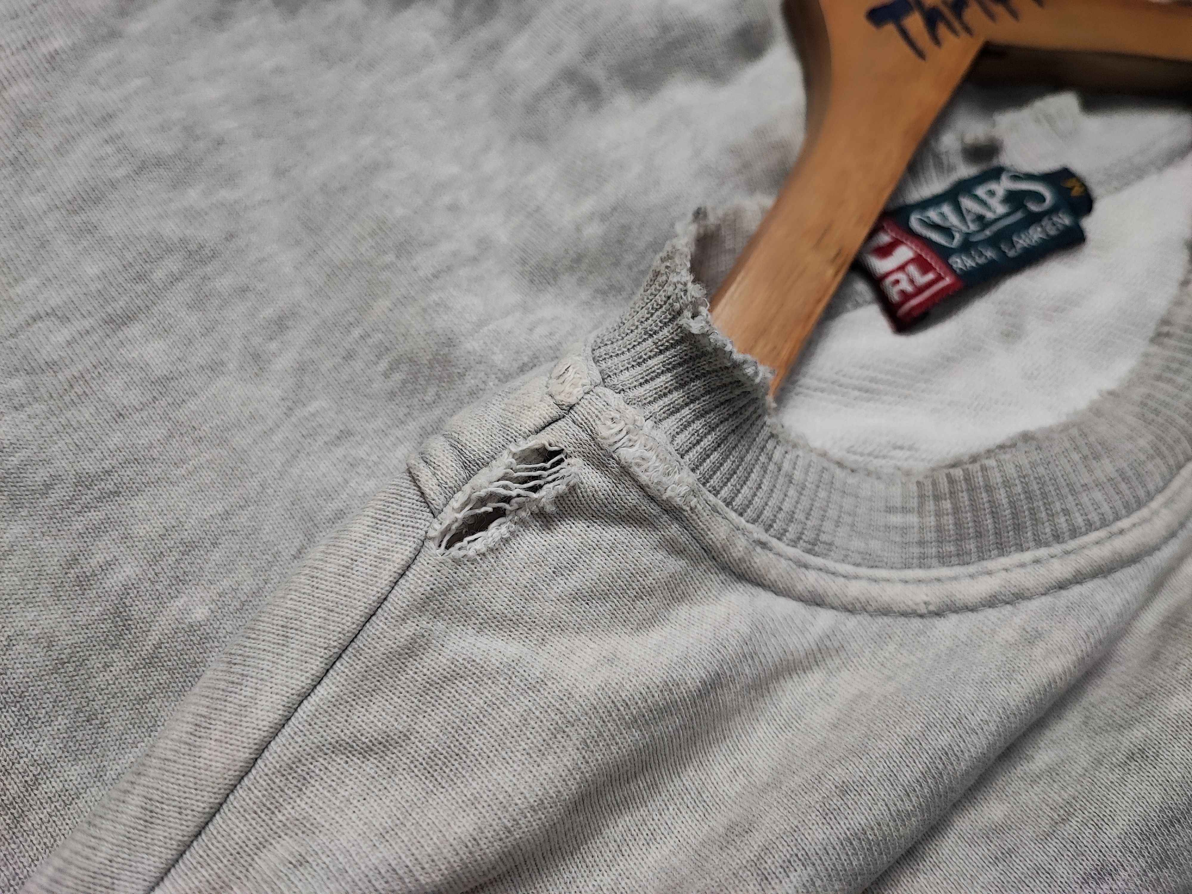 Chaps Ralph Lauren Vintage Chaps Ralph Lauren Big Flag Logo Sweatshirt Size US M / EU 48-50 / 2 - 13 Thumbnail