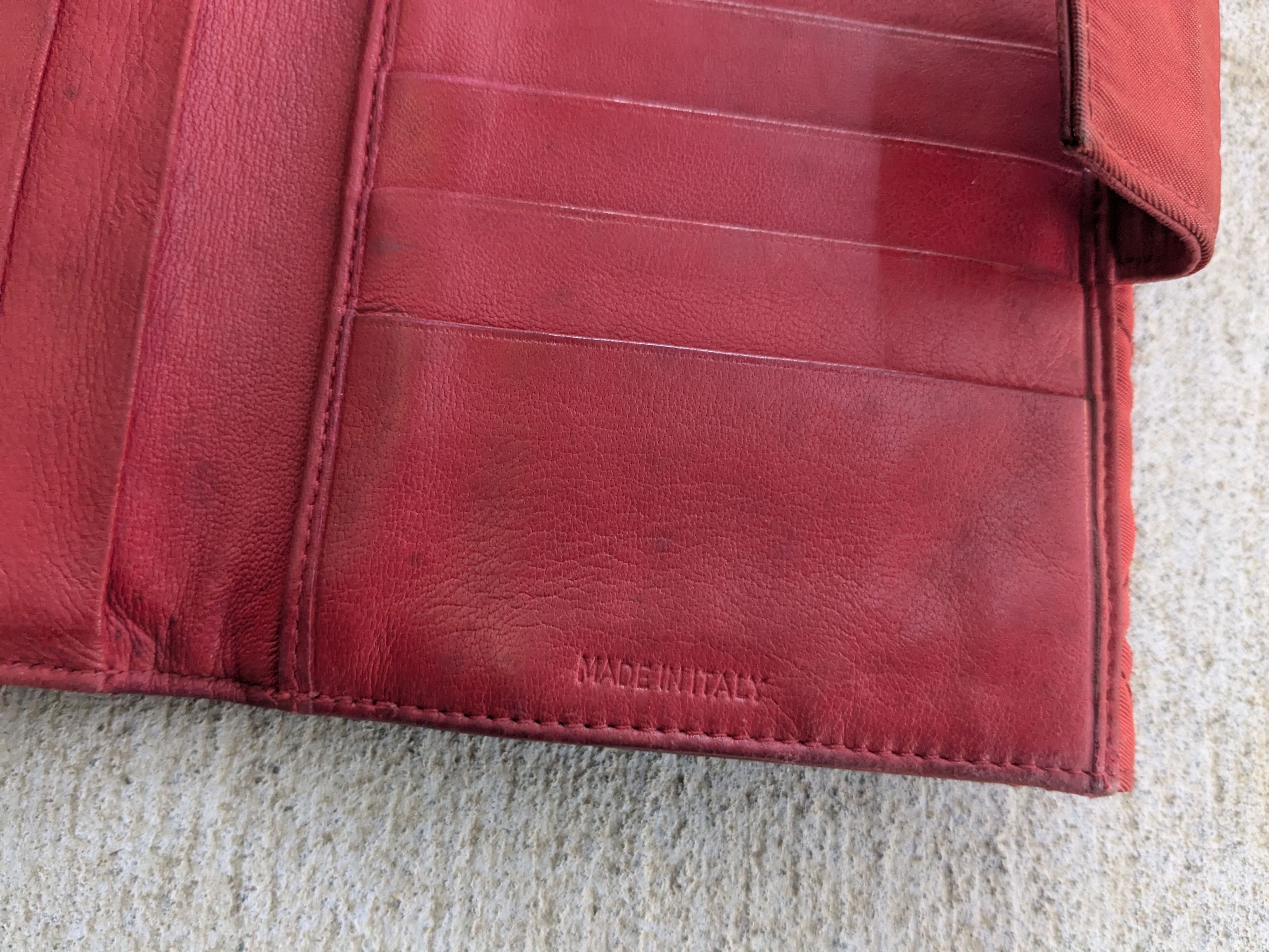 Prada Prada Wallet Red Quilted Nylon Leather Bifold Cardholder Y2K Size ONE SIZE - 10 Thumbnail