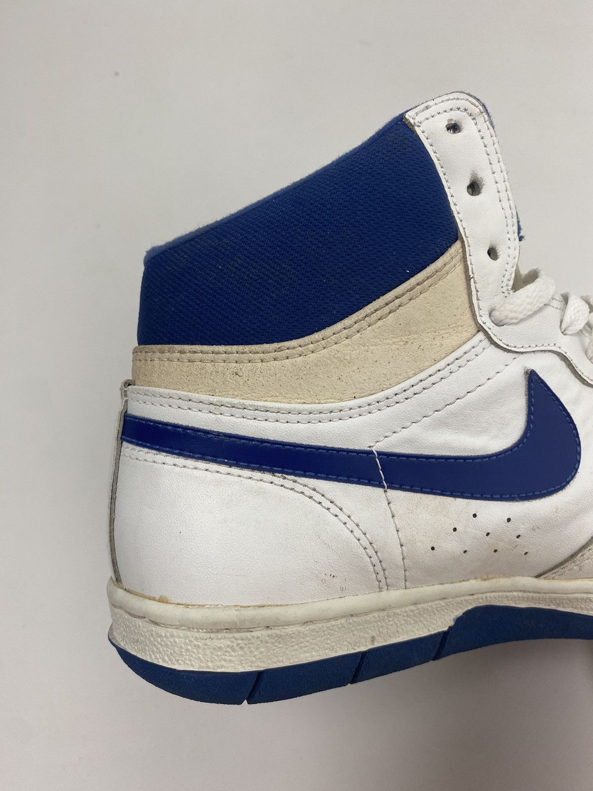 Nike 1988 Vintage Original Nike Court Force High Basketball Shoes Size US 10.5 / EU 43-44 - 10 Thumbnail