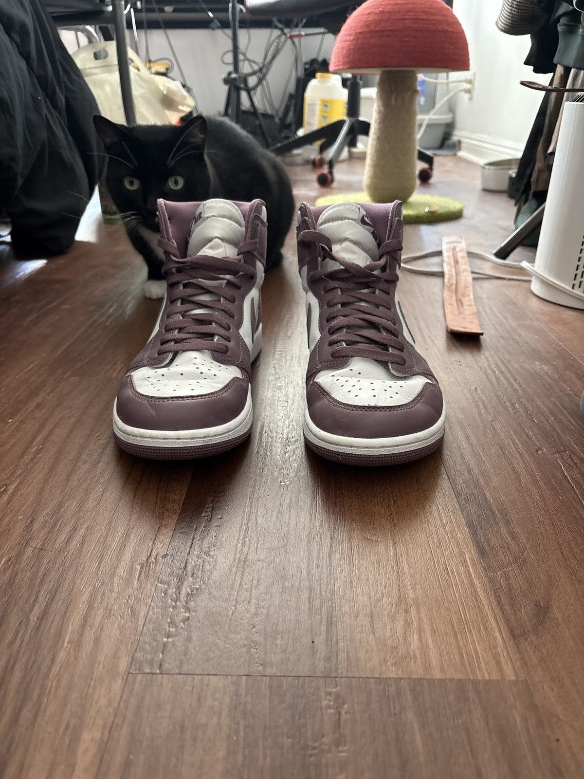 Jordan Brand AIR JORDAN 1 (WHITE, & PURPLE) Size US 11 / EU 44 - 3 Thumbnail