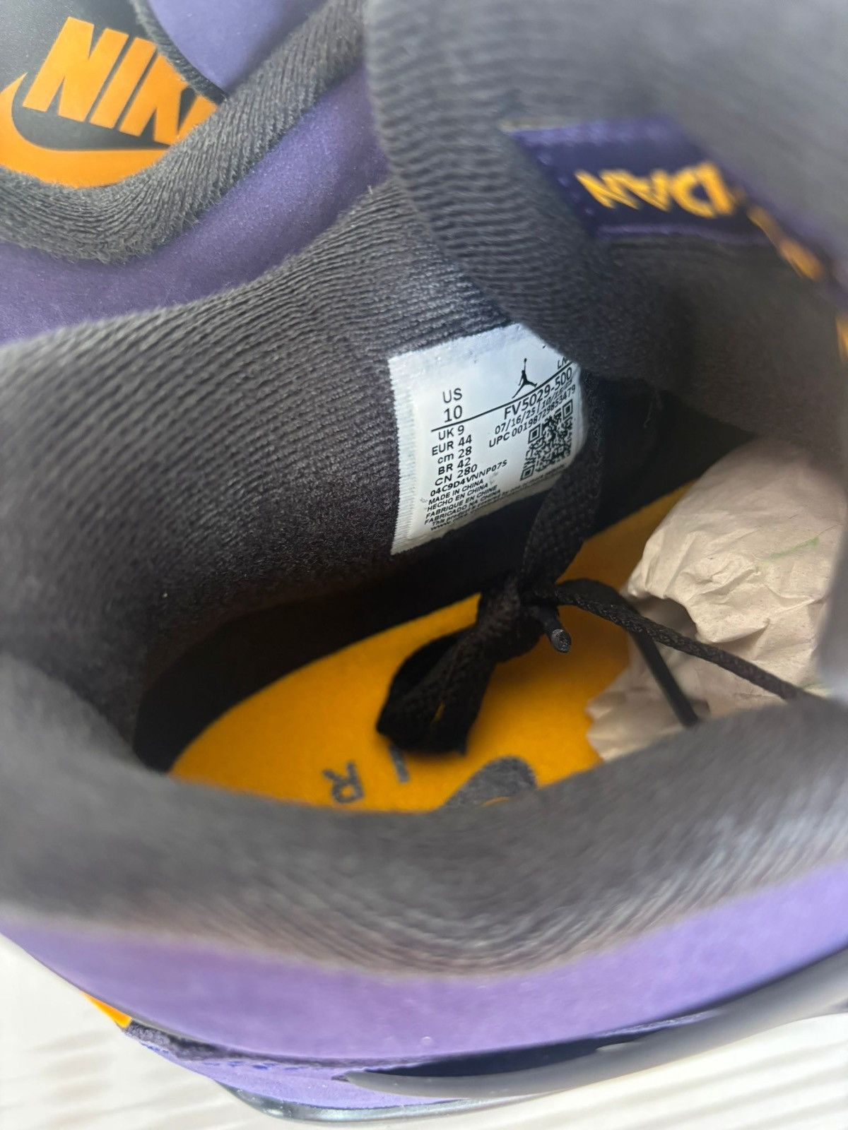 Jordan Brand Air Jordan Retro 4 Lakers Size US 10 / EU 43 - 4 Thumbnail