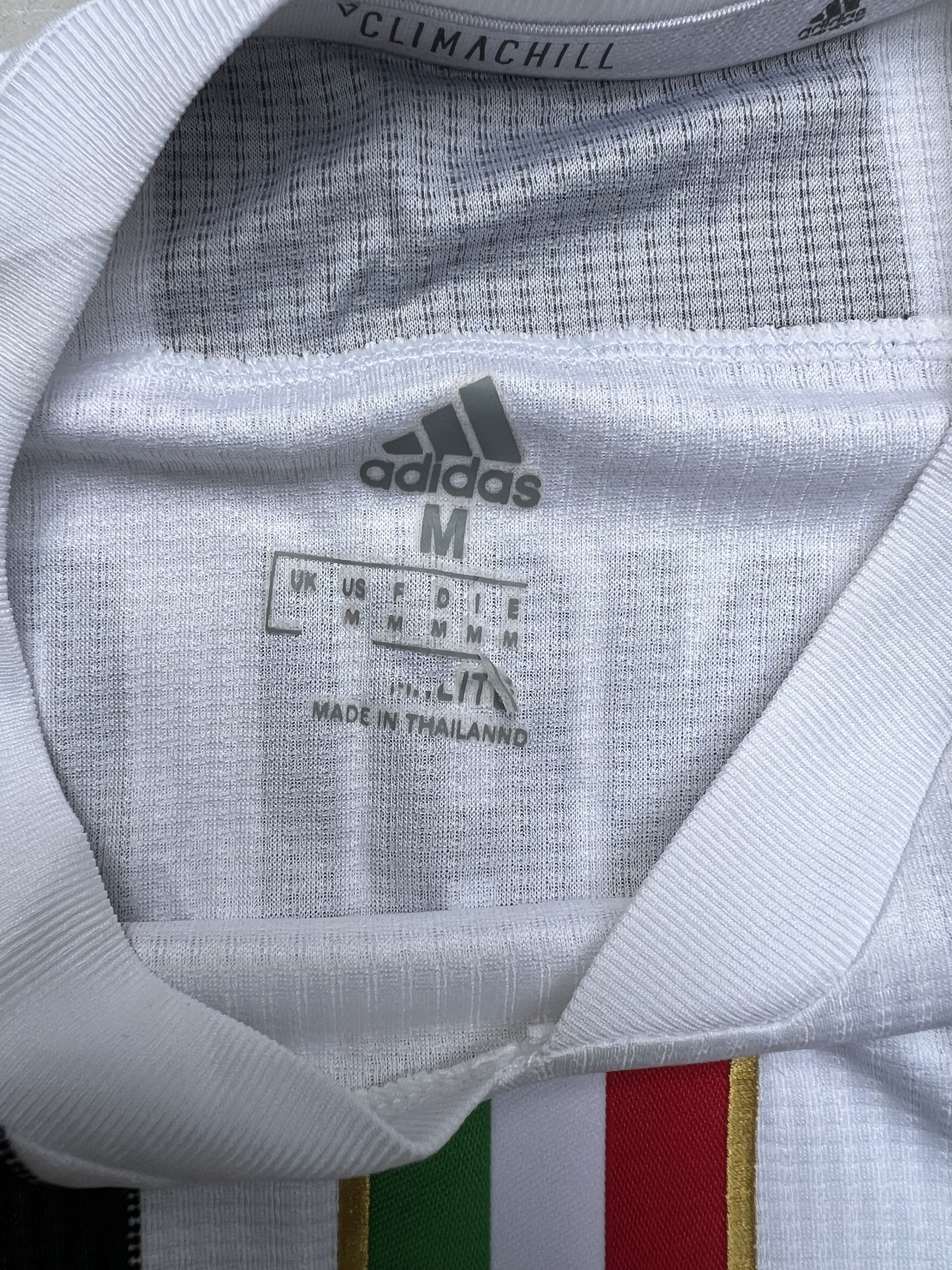 Adidas Cristiano Ronaldo Juventus Home Soccer / Football Jersey Size US M / EU 48-50 / 2 - 3 Thumbnail
