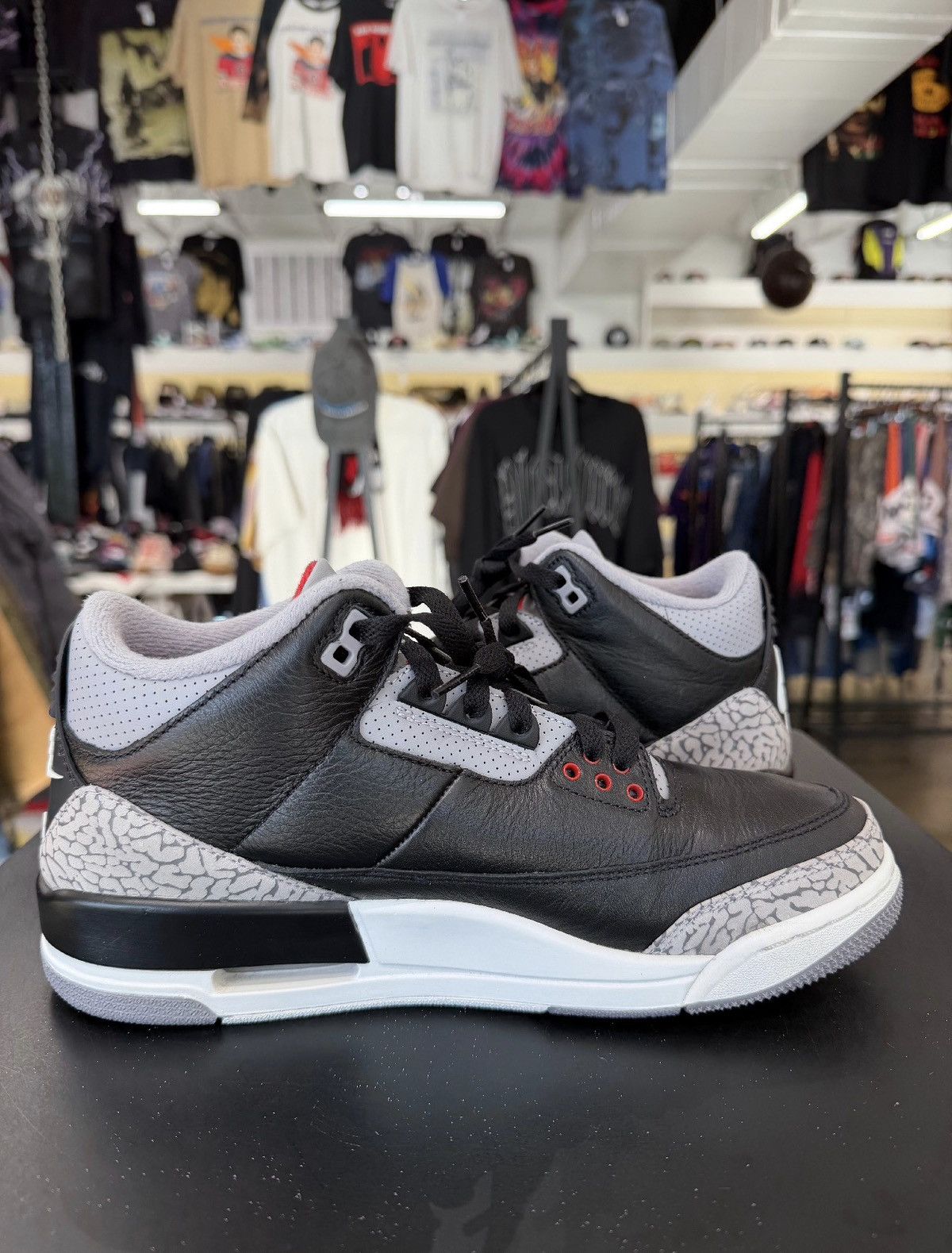 Jordan Brand Air Jordan 3 Black Cement Size 8.5 (2024) Size US 8.5 / EU 41-42 - 3 Thumbnail