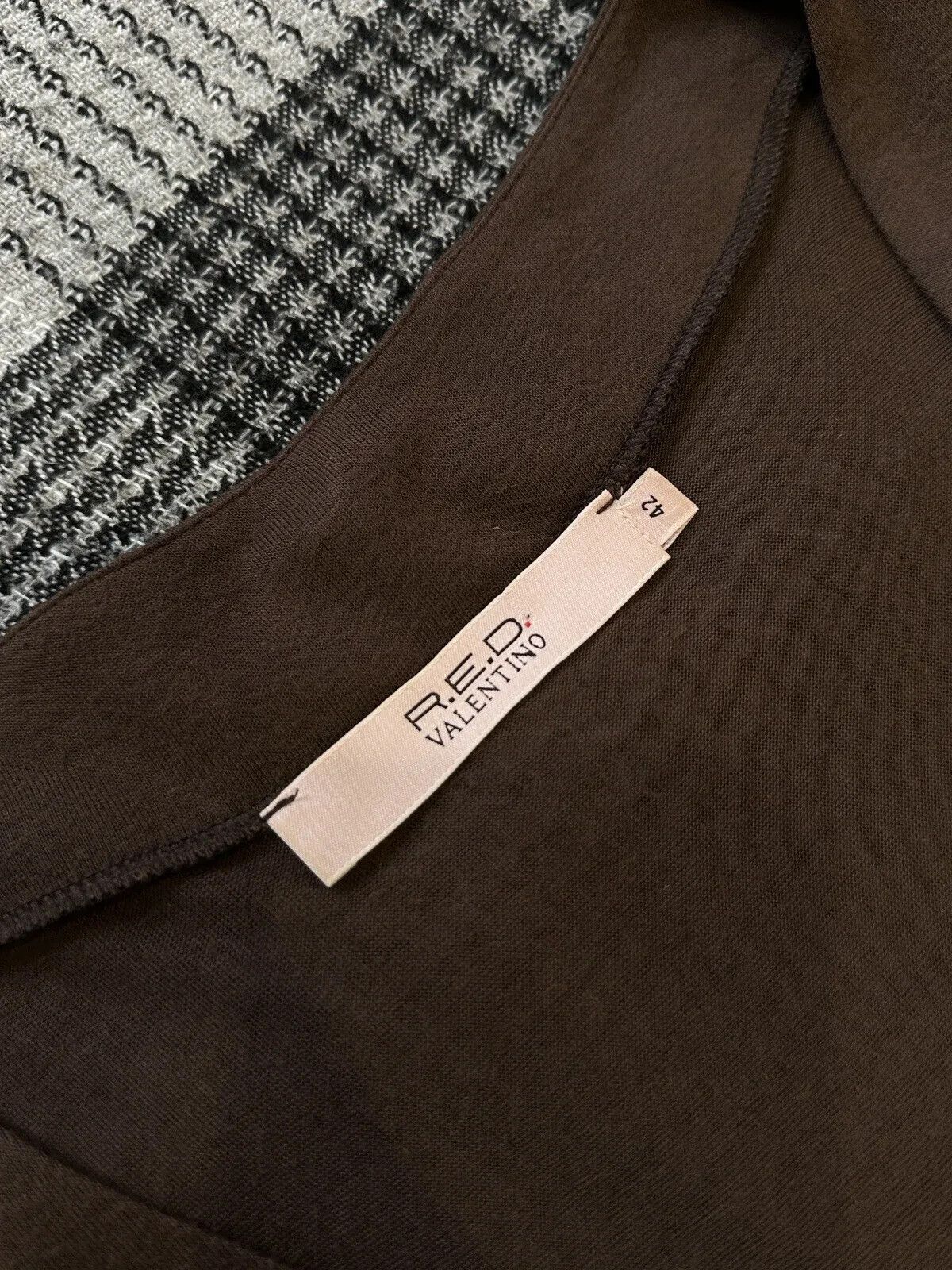 RED Valentino RED Valentino Viscose Cashmere Blend Top V-neck Size M / US 6-8 / IT 42-44 - 5 Thumbnail