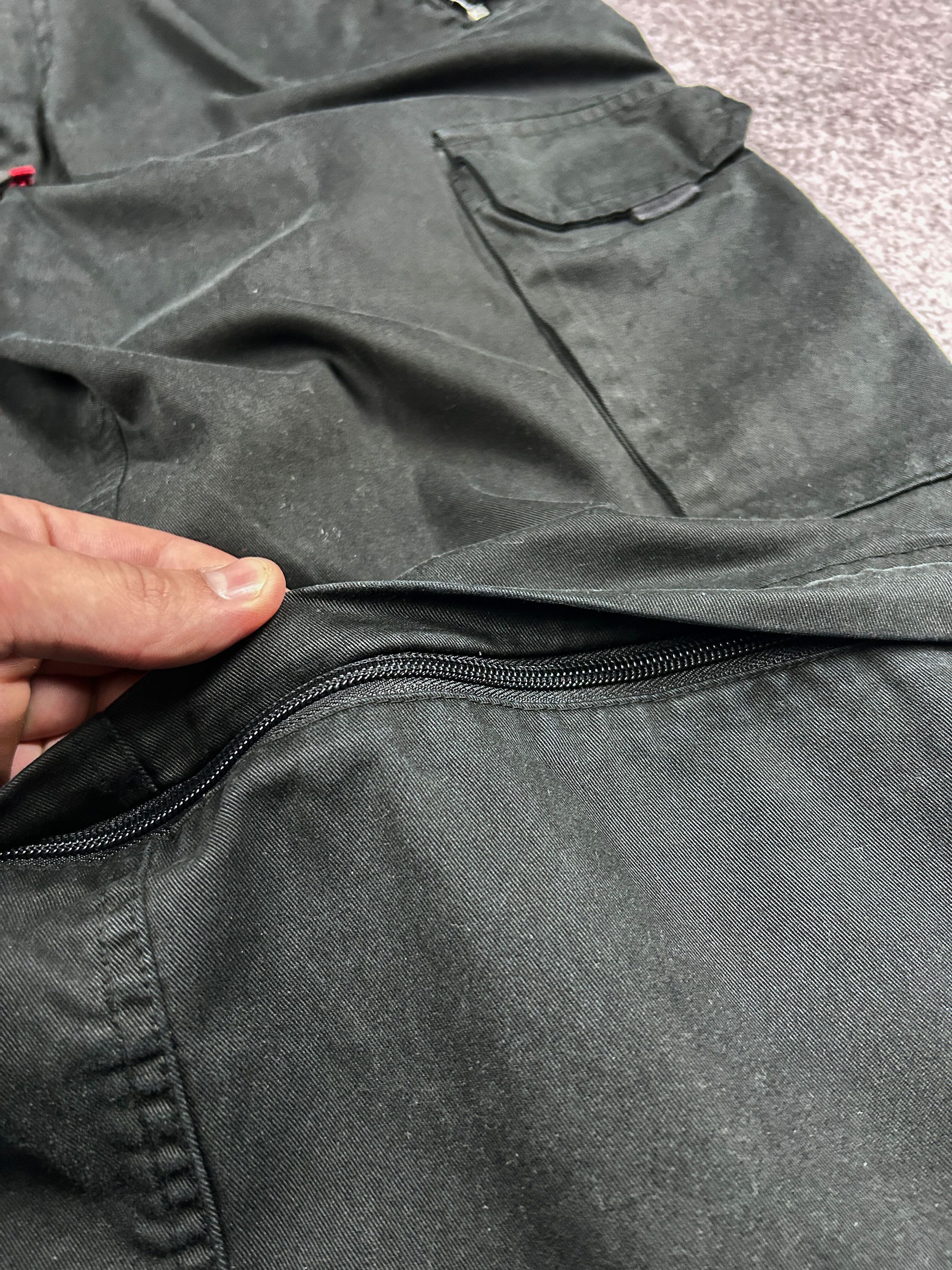 Vintage Y2K Cargo Pants Black Utility Multi Pocket Techwear Style Size US 32 / EU 48 - 8 Thumbnail