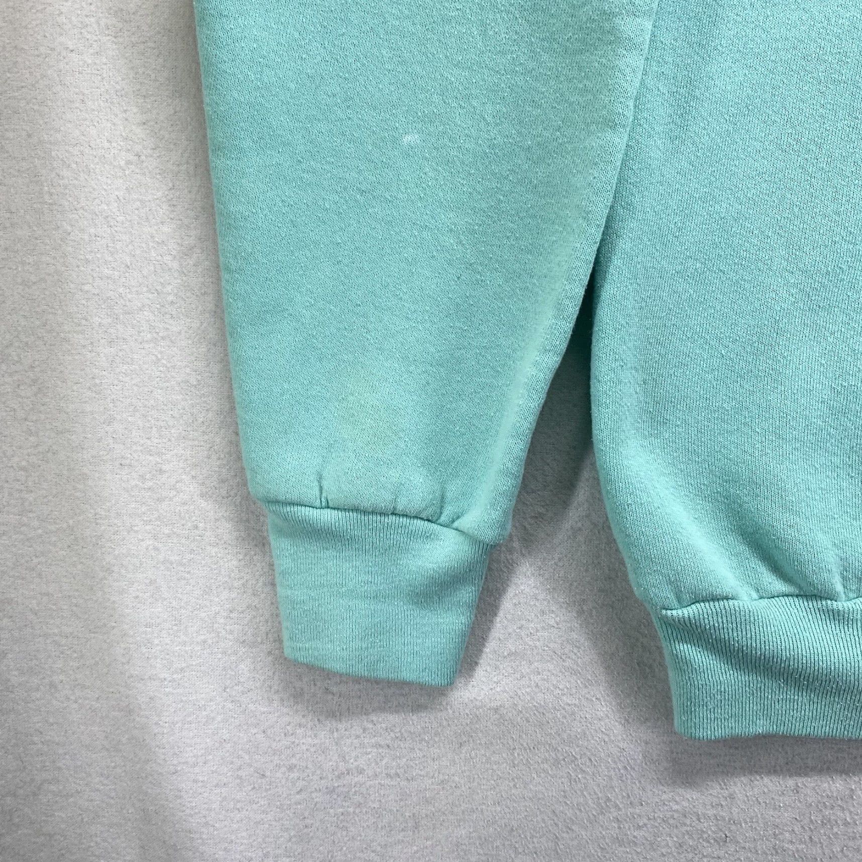 Fruit Of The Loom VINTAGE Fruit of the Loom Sweatshirt XS Ice Blue Unisex Adults Crew Neck Pullover Long Sleeve Slim Fleece USA 80s 90s Blank Size US XS / EU 42 / 0 - 6 Thumbnail
