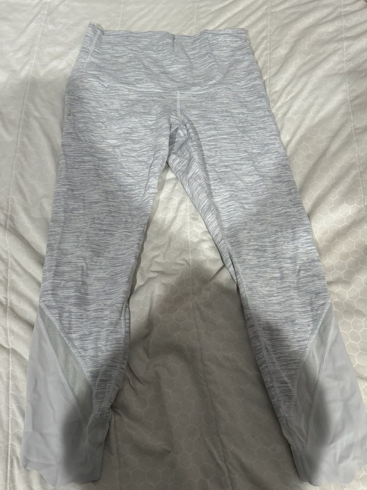 Lululemon Lululemon Gray Striped White Leggings Size 28" / US 6 / IT 42 - 1 Thumbnail