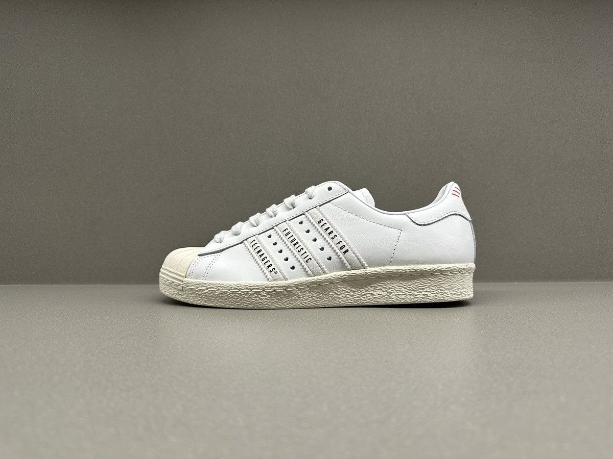 Adidas × Pharrell Adidas Superstar Human Made White Size US 10.5 / EU 43-44 - 5 Thumbnail