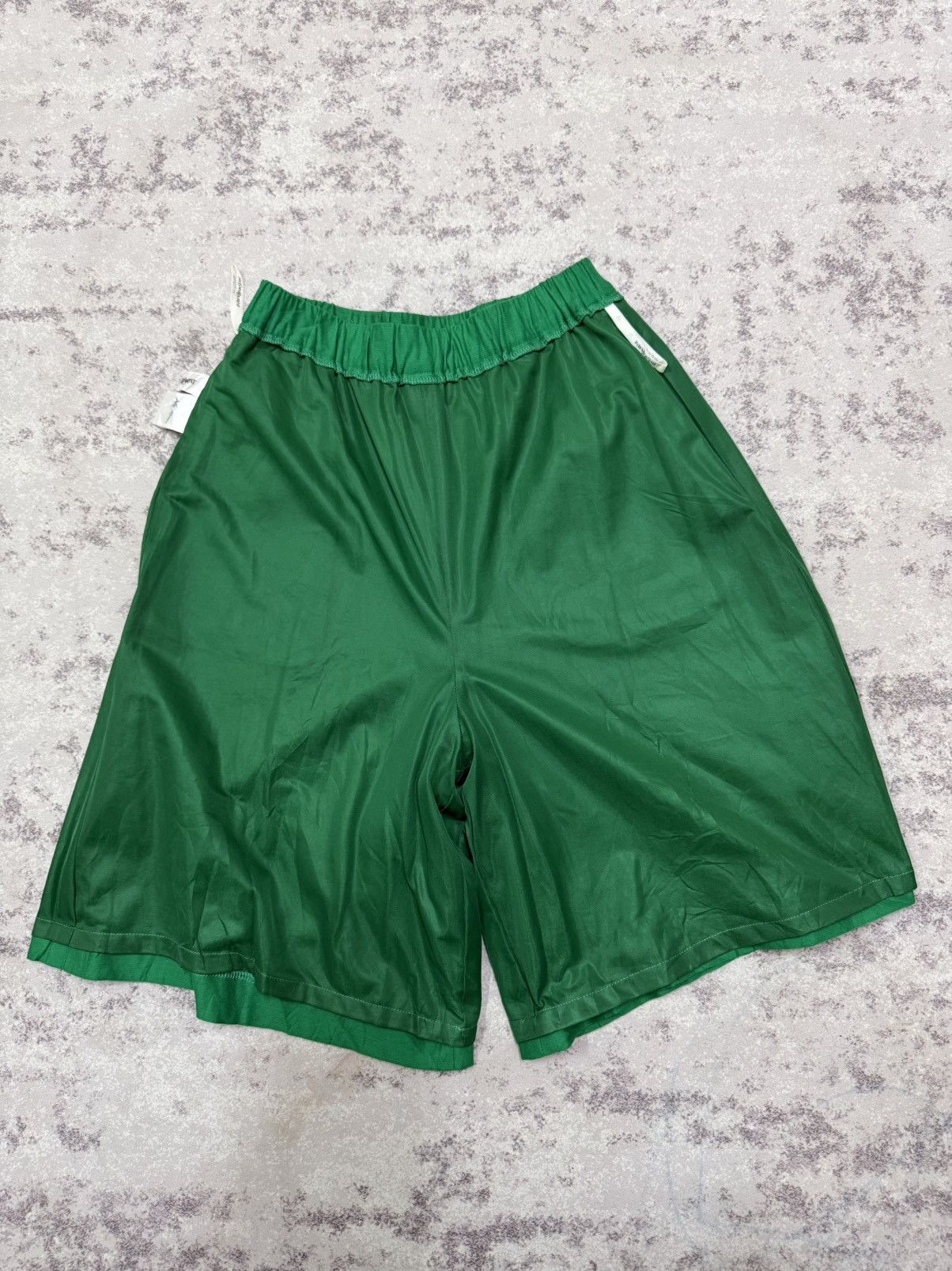 Yves Saint Laurent Vintage Yves Saint Laurent Wide Leg Short Pants Size 24" / US 00 / IT 34 - 7 Thumbnail