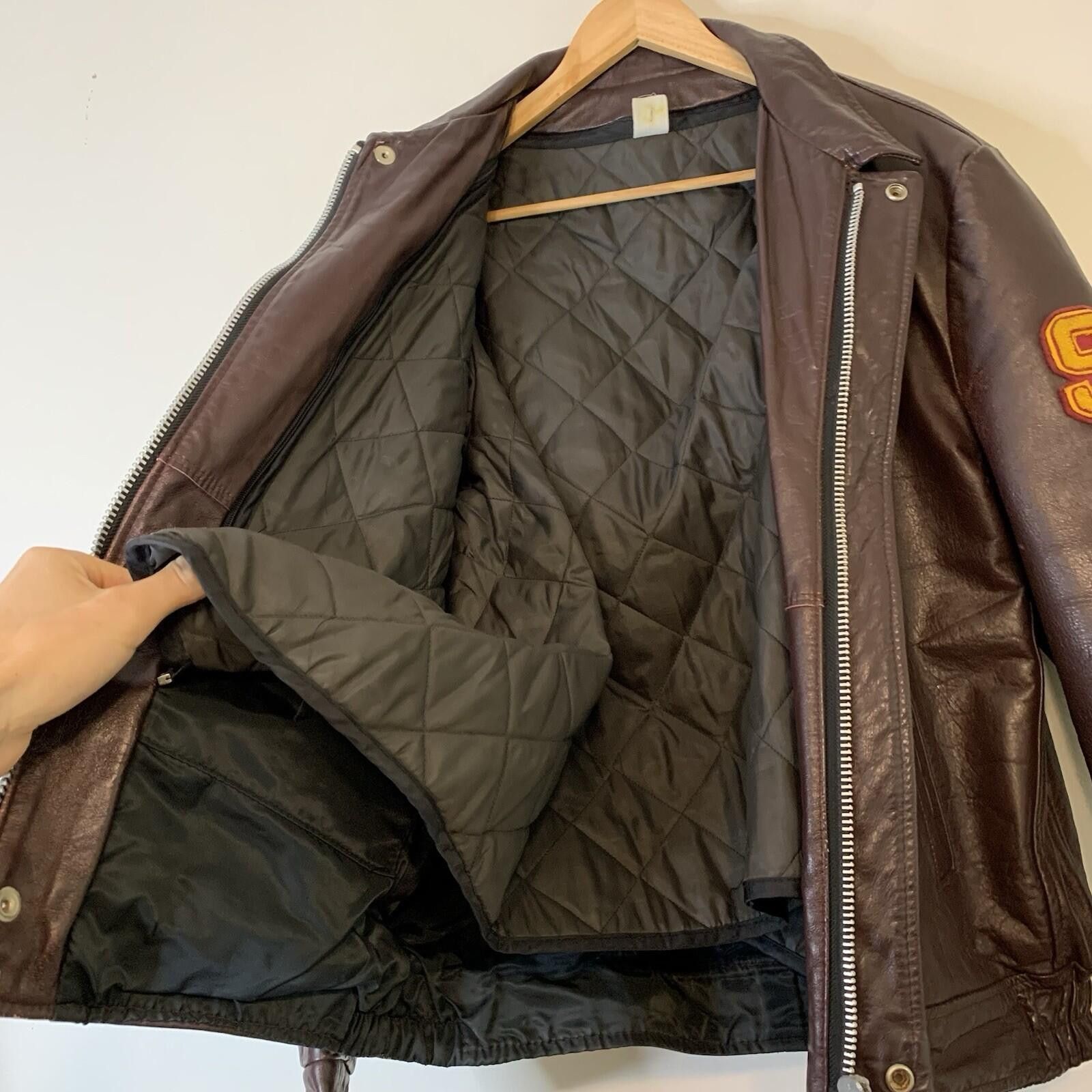 Vintage Vintage 90s Queens University Leather Varsity Red Size XL Size US XL / EU 56 / 4 - 6 Thumbnail