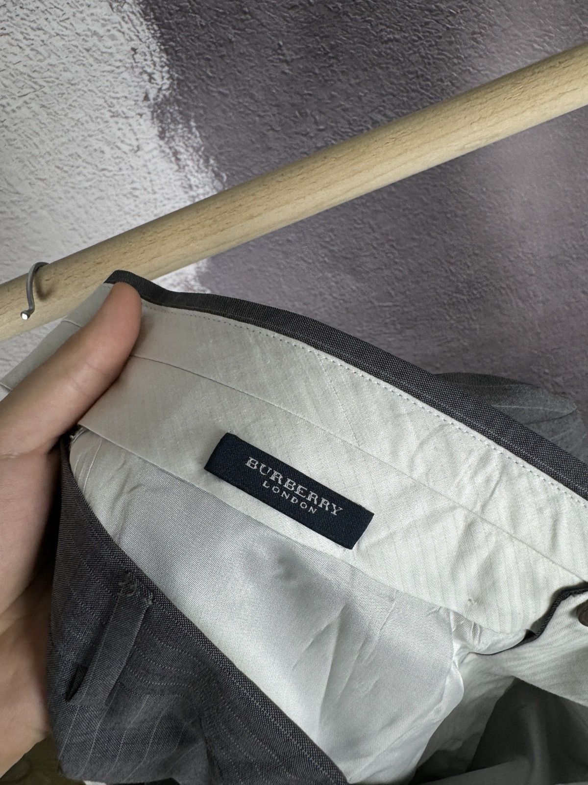 Burberry Burberry London wool silk striped grey 2 pcs suit 3 button Size 46R - 22 Thumbnail