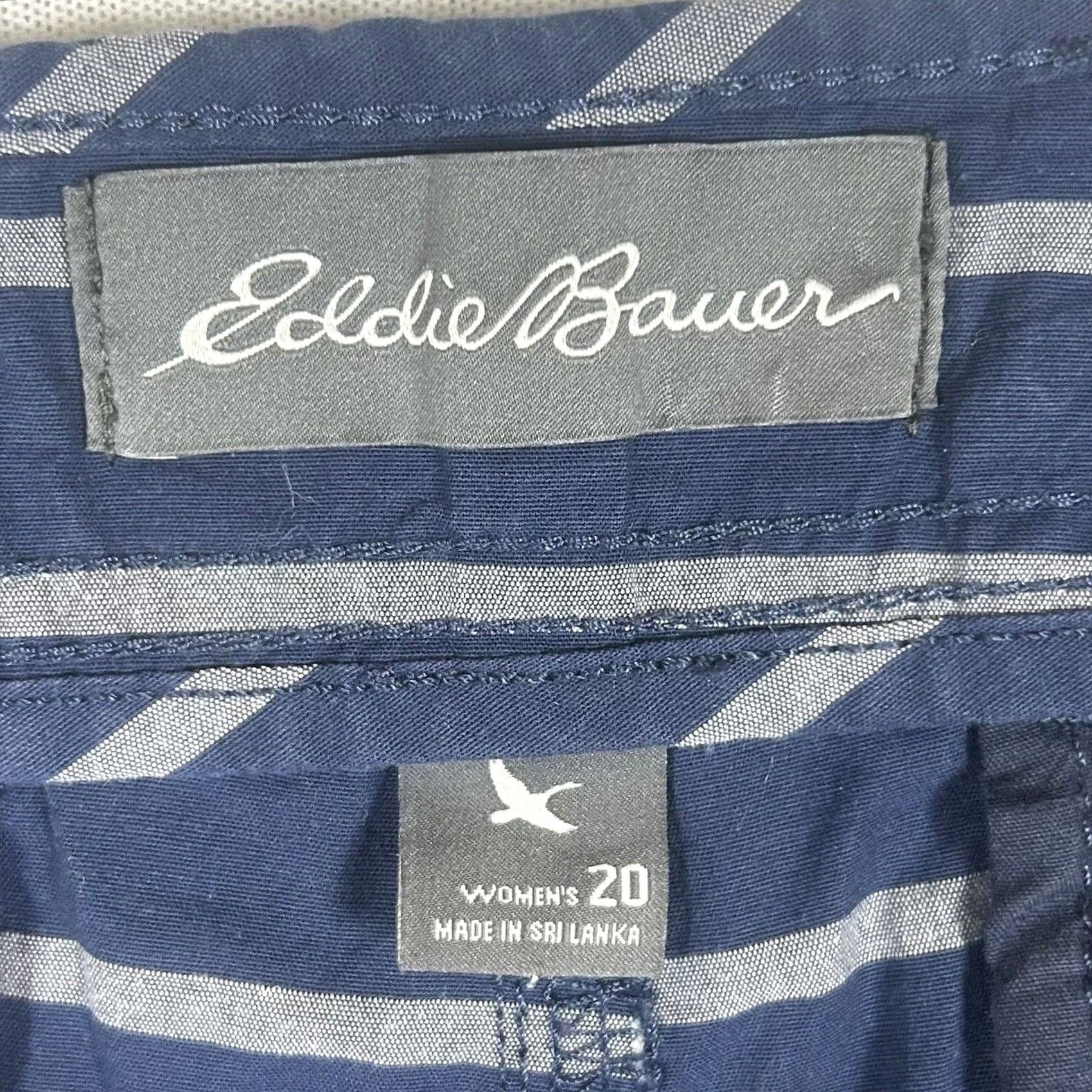 Eddie Bauer Eddie Bauer Womens Striped Shorts 20 Plus Blue Flat Front Chino Travel Stretch Size 42" / US 20 - 3 Thumbnail