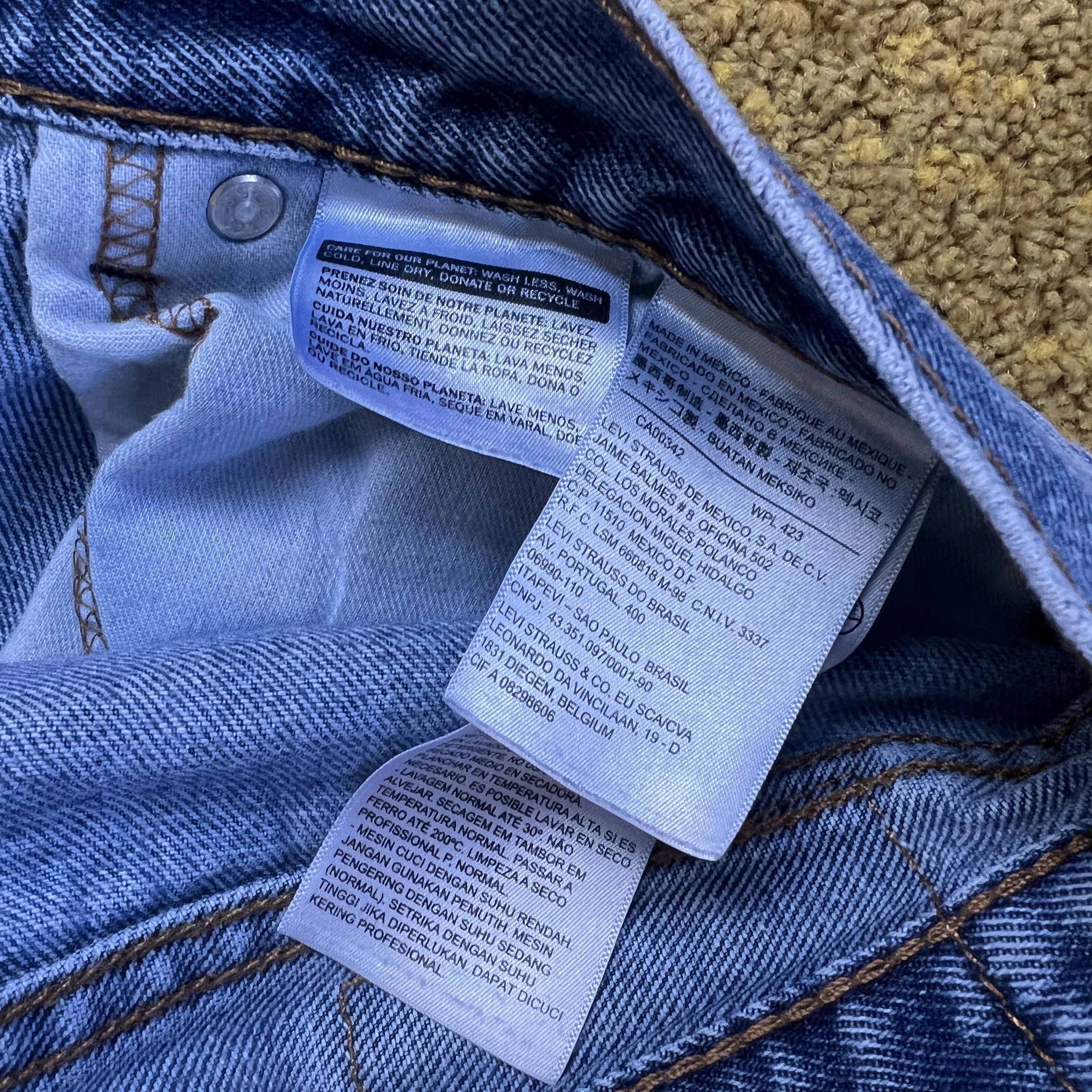 Levi's Vintage Clothing × Vintage Levi's 505 light blue ripped, distressed jeans Size US 32 / EU 48 - 4 Thumbnail