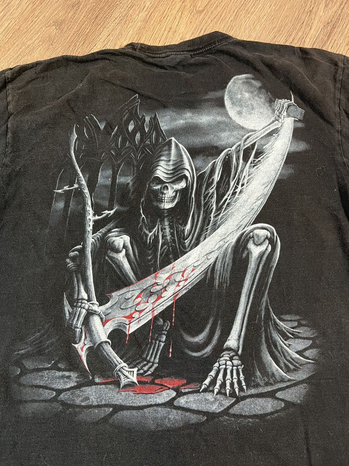 Vintage Vintage Spiral Gothic Distressed Faded Y2K T Shirt Size US XL / EU 56 / 4 - 8 Thumbnail