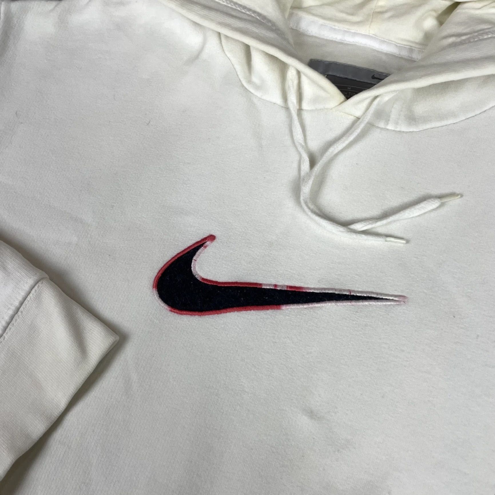 Nike VINTAGE Nike Sweatshirt Mens M White Hoodie Embroidered Logo Graphic Print Hooded Pullover City College USA USA Sports University Logo Size US M / EU 48-50 / 2 - 3 Thumbnail
